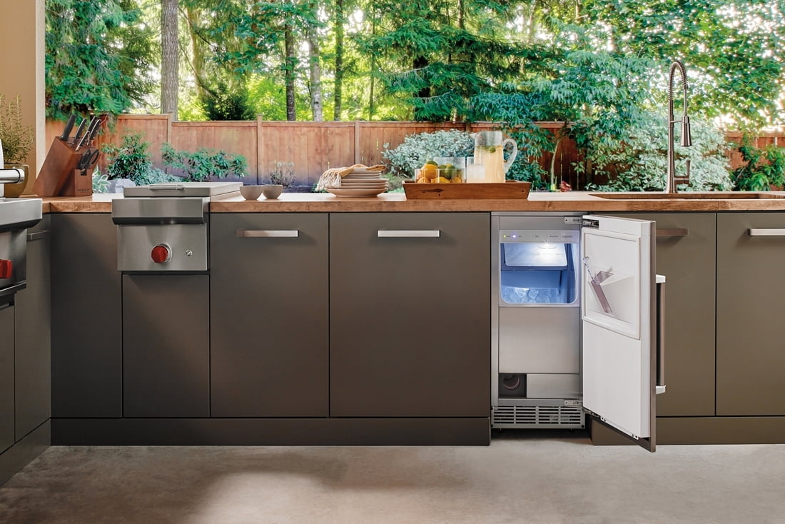 Sub-Zero UC15IO 15" Outdoor Ice Maker - Panel Ready