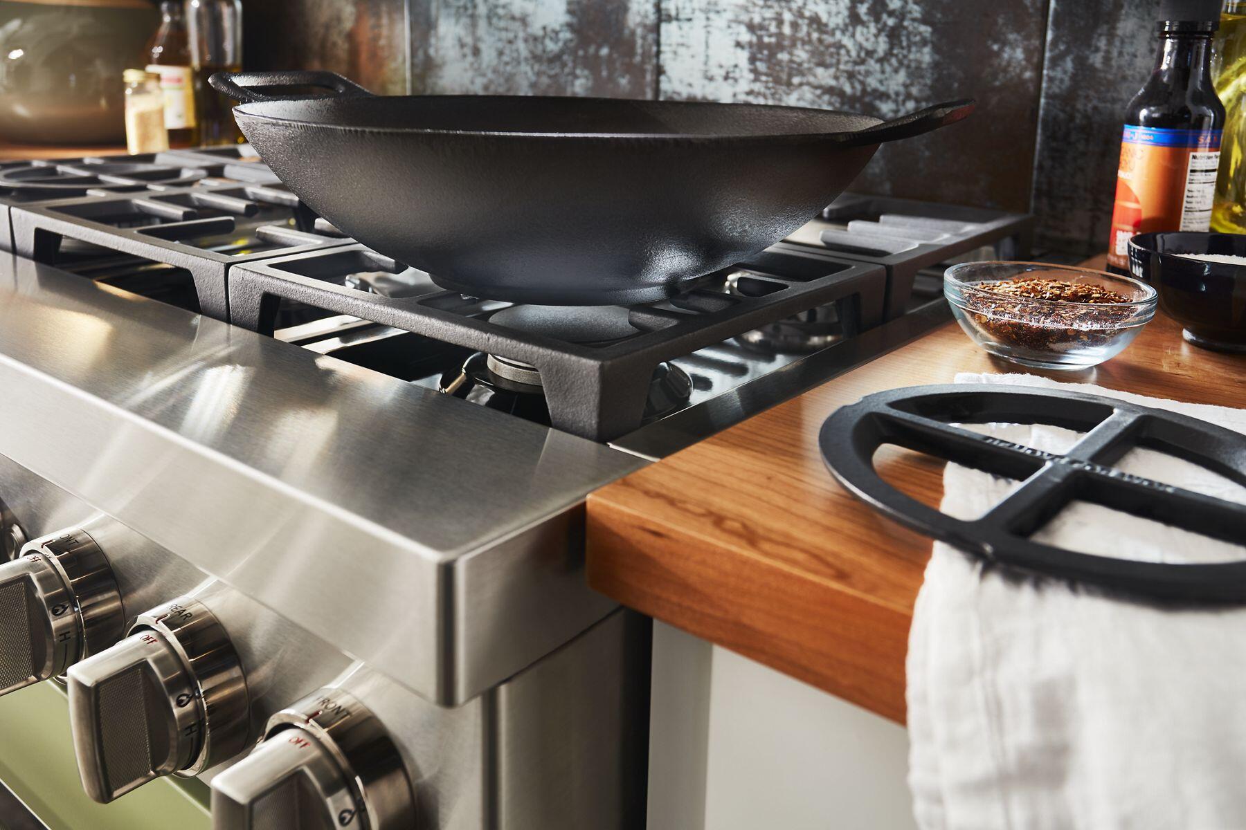 Kitchenaid KFDC506JAV Kitchenaid® 36'' Smart Commercial-Style Dual Fuel Range With 6 Burners - Avocado Cream