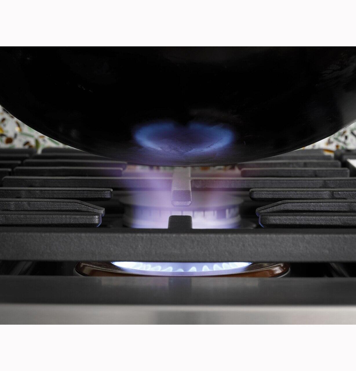 Cafe CGU486P2TS1 Café™ 48" Commercial-Style Gas Rangetop With 6 Burners And Integrated Griddle (Natural Gas)