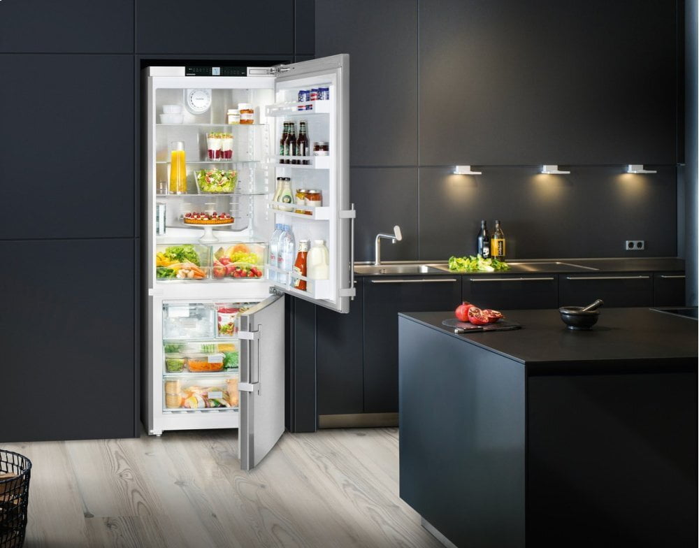 Liebherr CS1640B 30" Fridge-Freezer With Nofrost