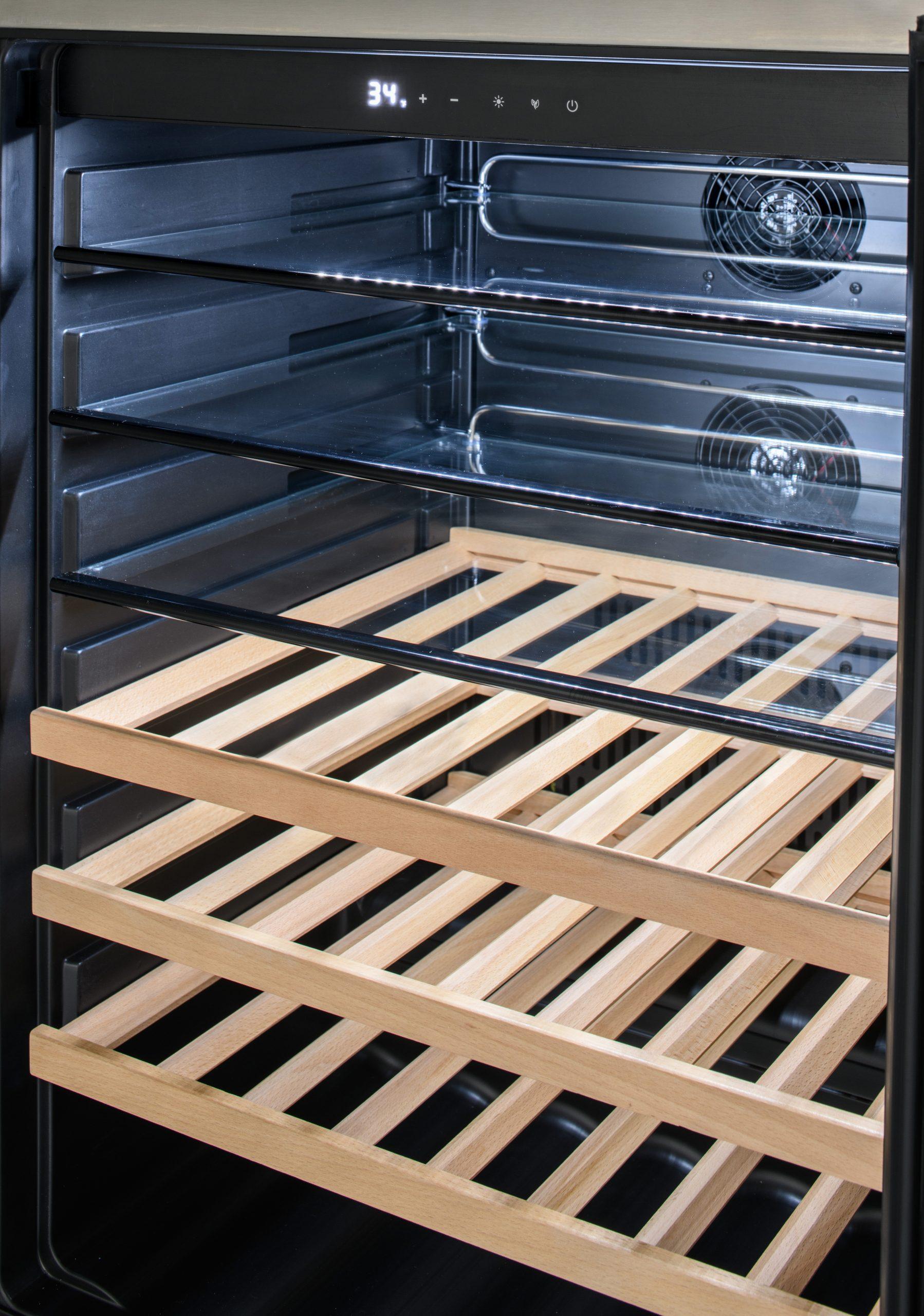 Blaze Grills BLZGDBEV55 Glass Front Outdoor Beverage Cooler