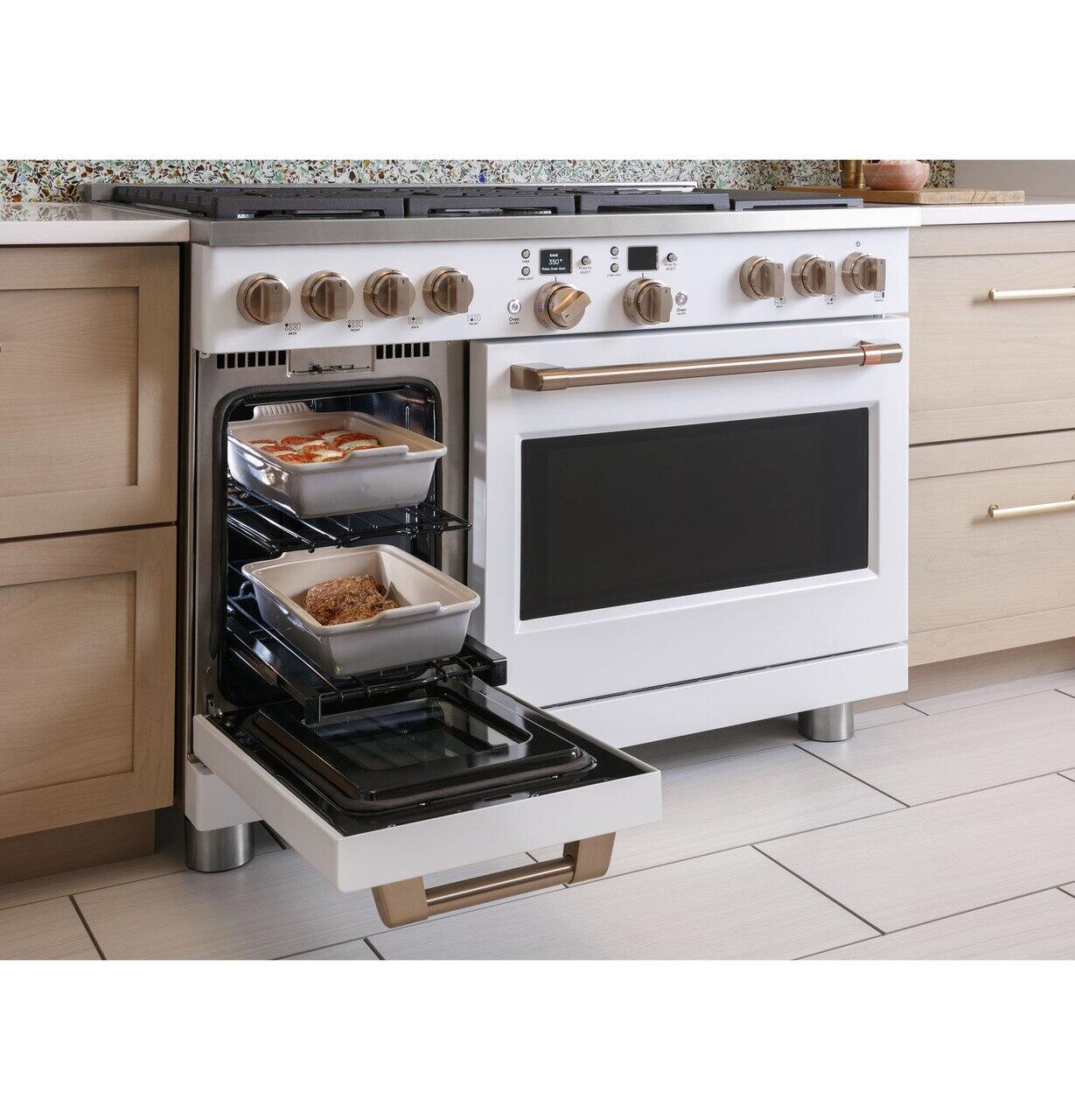 Cafe C2Y486P2TS1 Café™ 48" Smart Dual-Fuel Commercial-Style Range With 6 Burners And Griddle (Natural Gas)