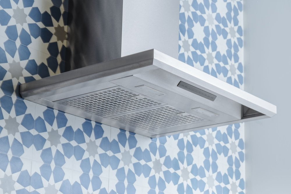 Thermador HMCB30WS 30-Inch Masterpiece® Pyramid Chimney Wall Hood With 600 Cfm