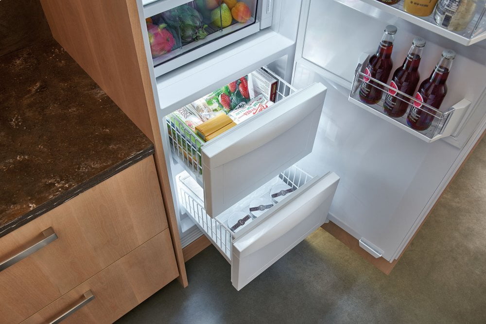 Sub-Zero IC24CIRH 24" Designer Column Refrigerator/Freezer With Ice Maker - Panel Ready