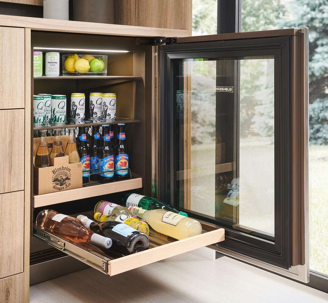 Sub-Zero DEU2450BGR 24" Designer Undercounter Beverage Center - Panel Ready
