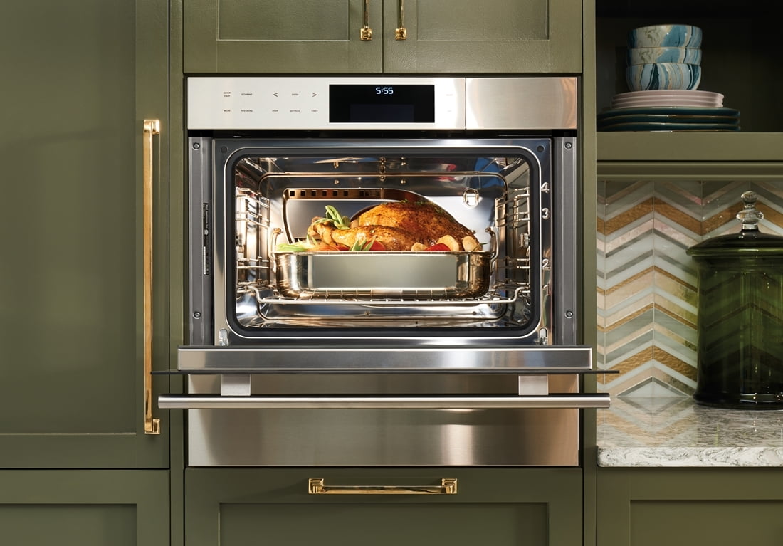 Wolf CSO24TESTH 24" E Series Transitional Convection Steam Oven