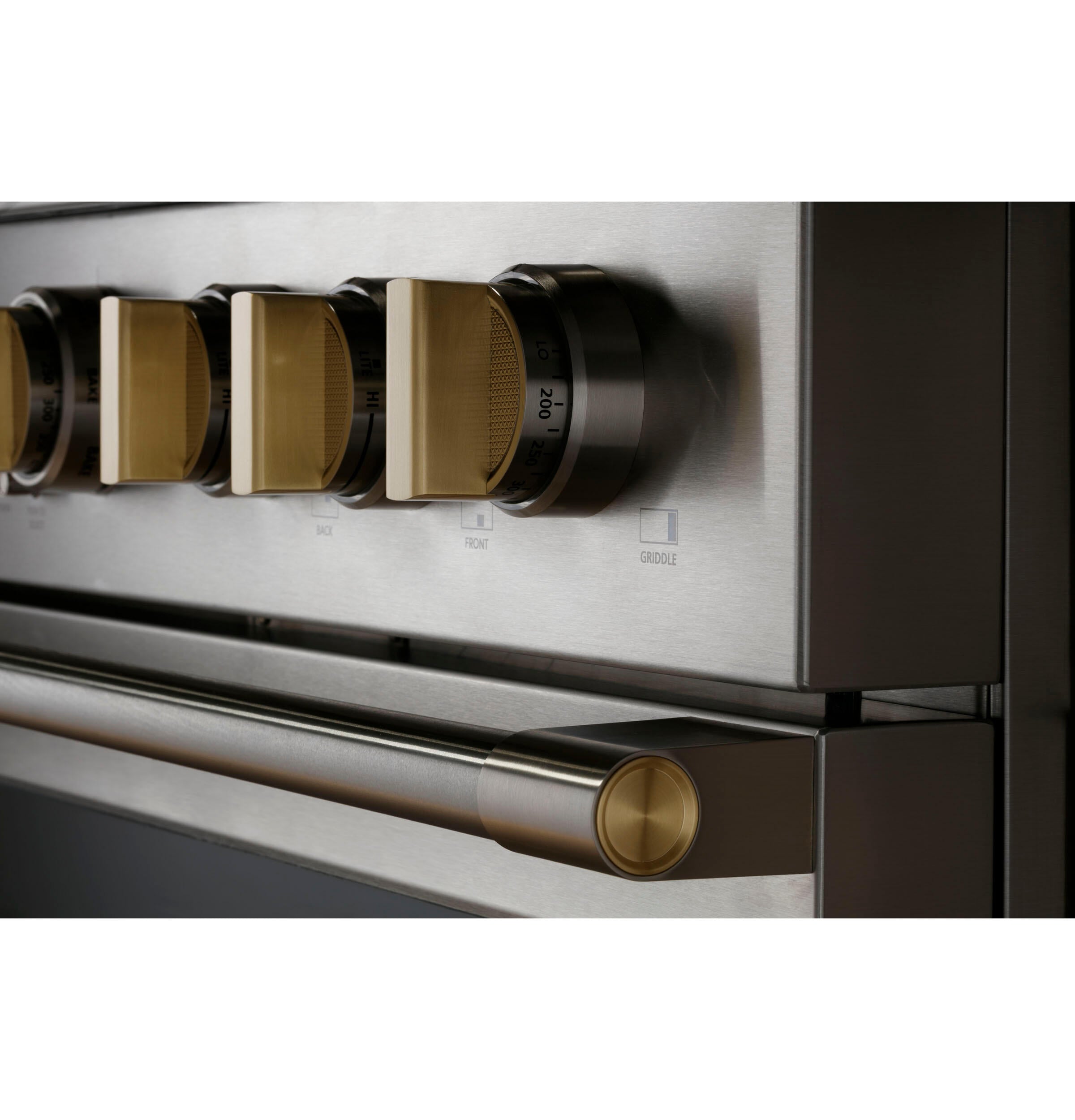 Monogram ZDP364NDTSS Monogram 36" Dual-Fuel Professional Range With 4 Burners And Griddle (Natural Gas)