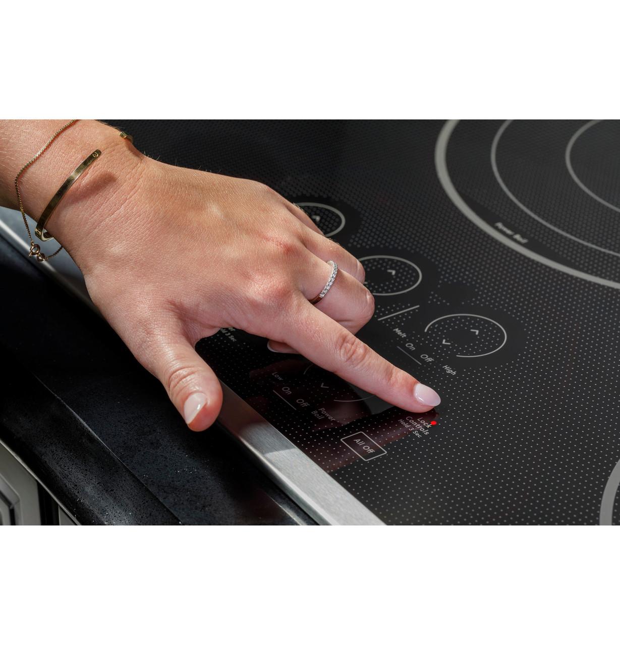 Cafe CEP90301TBB Café™ 30" Touch-Control Electric Cooktop
