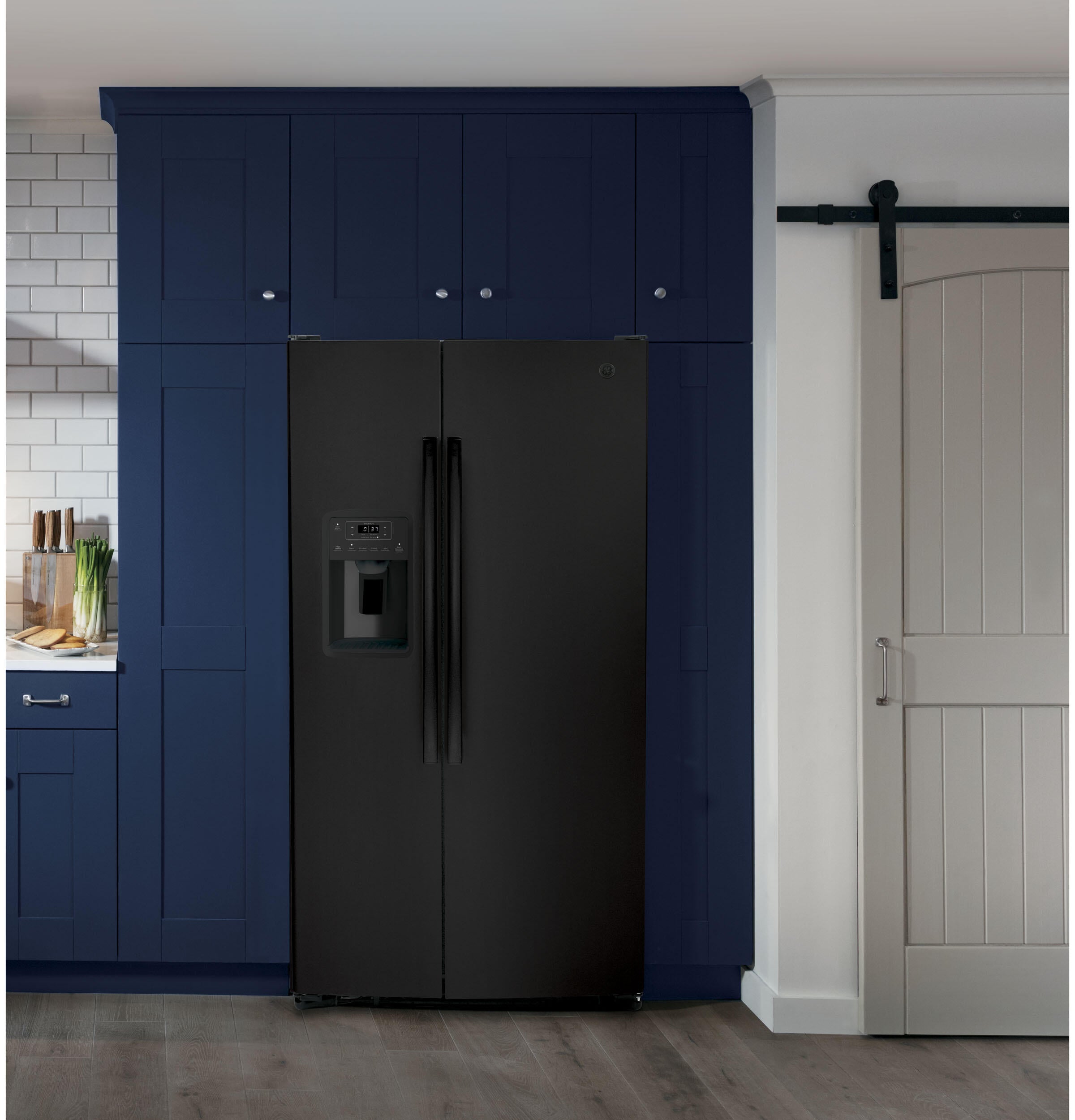 Ge Appliances GSE25GGPBB Ge® Energy Star® 25.3 Cu. Ft. Side-By-Side Refrigerator