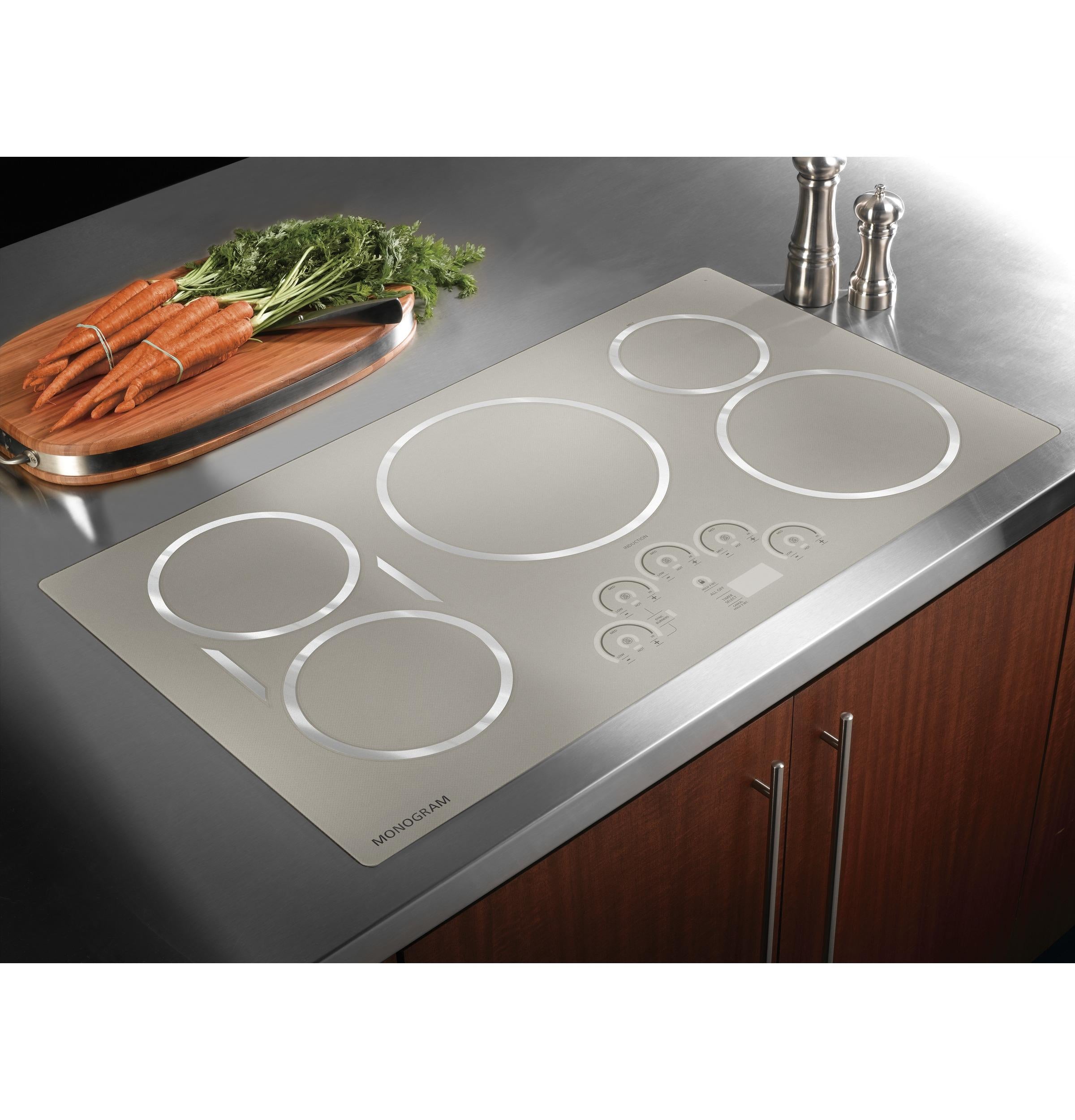 Monogram ZHU36RSJSS Monogram 36" Induction Cooktop