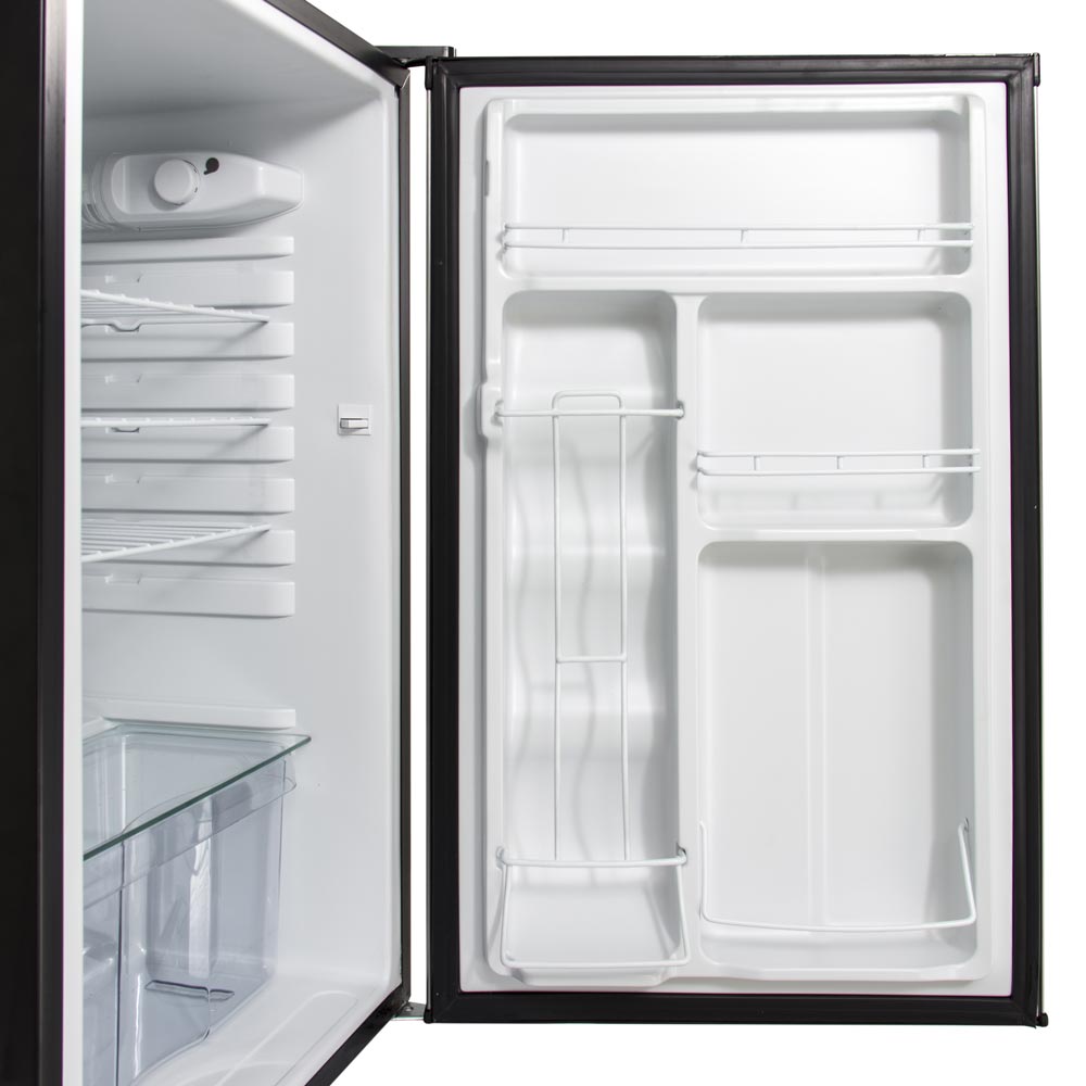 Blaze Grills BLZSSRF130 Blaze Stainless Front Refrigerator 4.5 Cu. Ft.