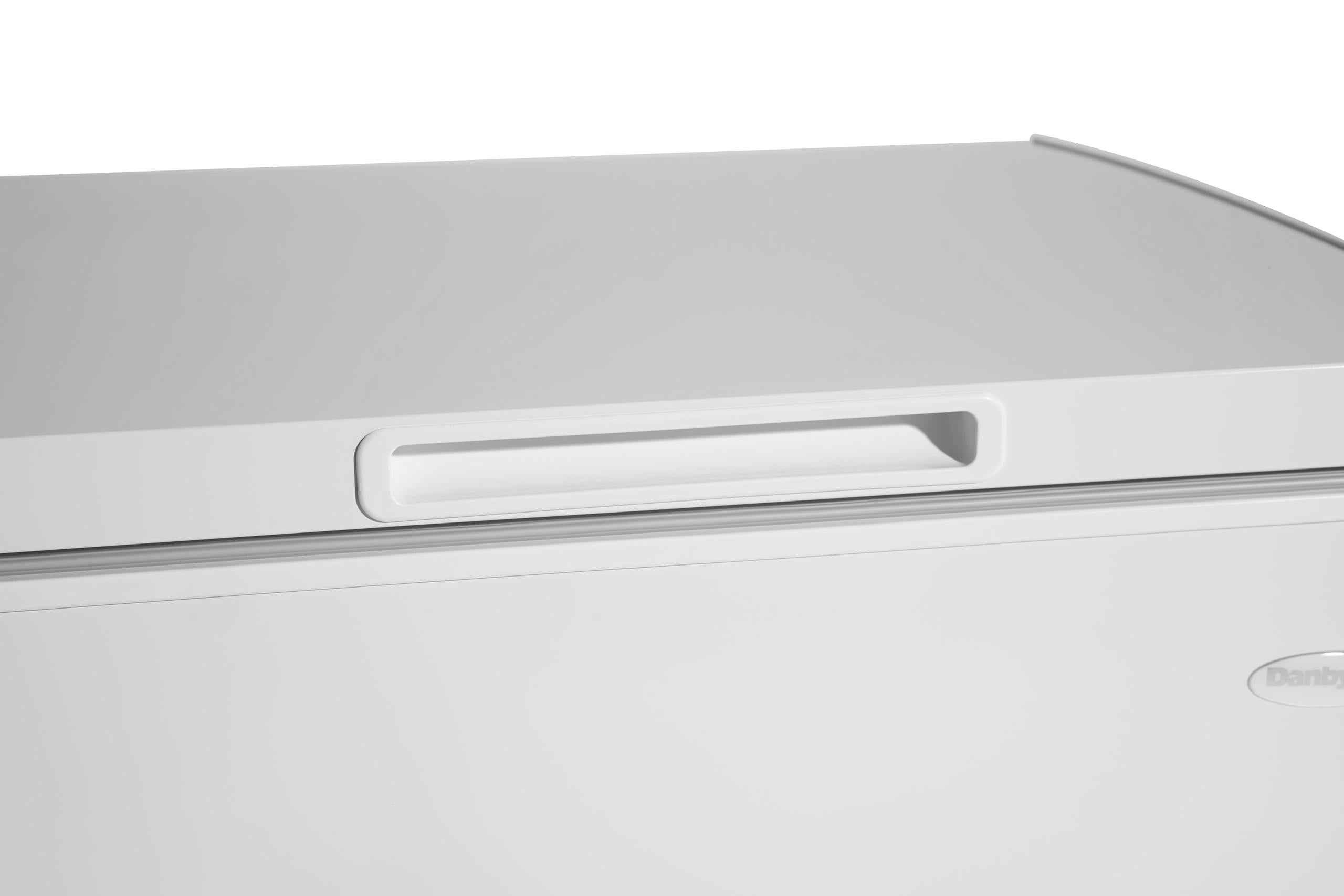 Danby DCF050A6WM Danby 5.0 Cu. Ft. Square Model Chest Freezer Doe