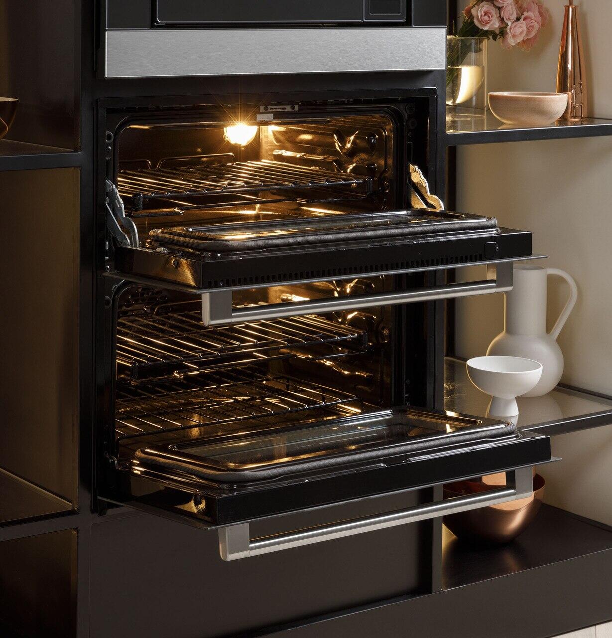 Cafe CTS92DM2NS5 Café™ 30" Smart Built-In Twin Flex Single Wall Oven In Platinum Glass