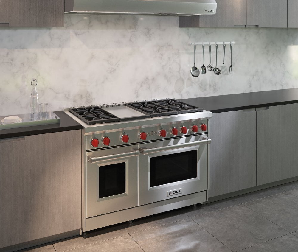 Wolf GR486G 48" Gas Range - 6 Burners And Infrared Griddle