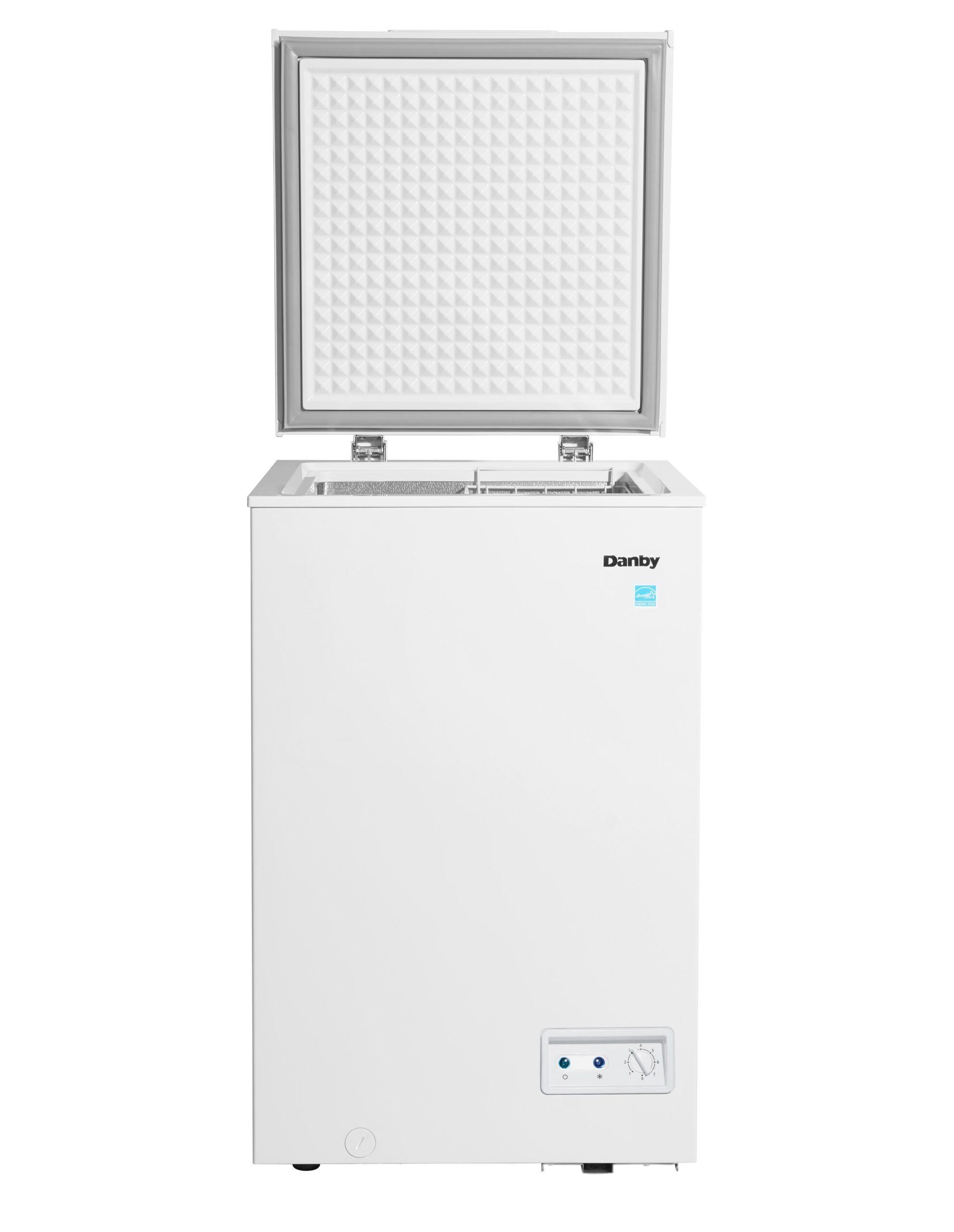 Danby DCF035A5WDB Danby 3.5 Cu. Ft. Chest Freezer In White