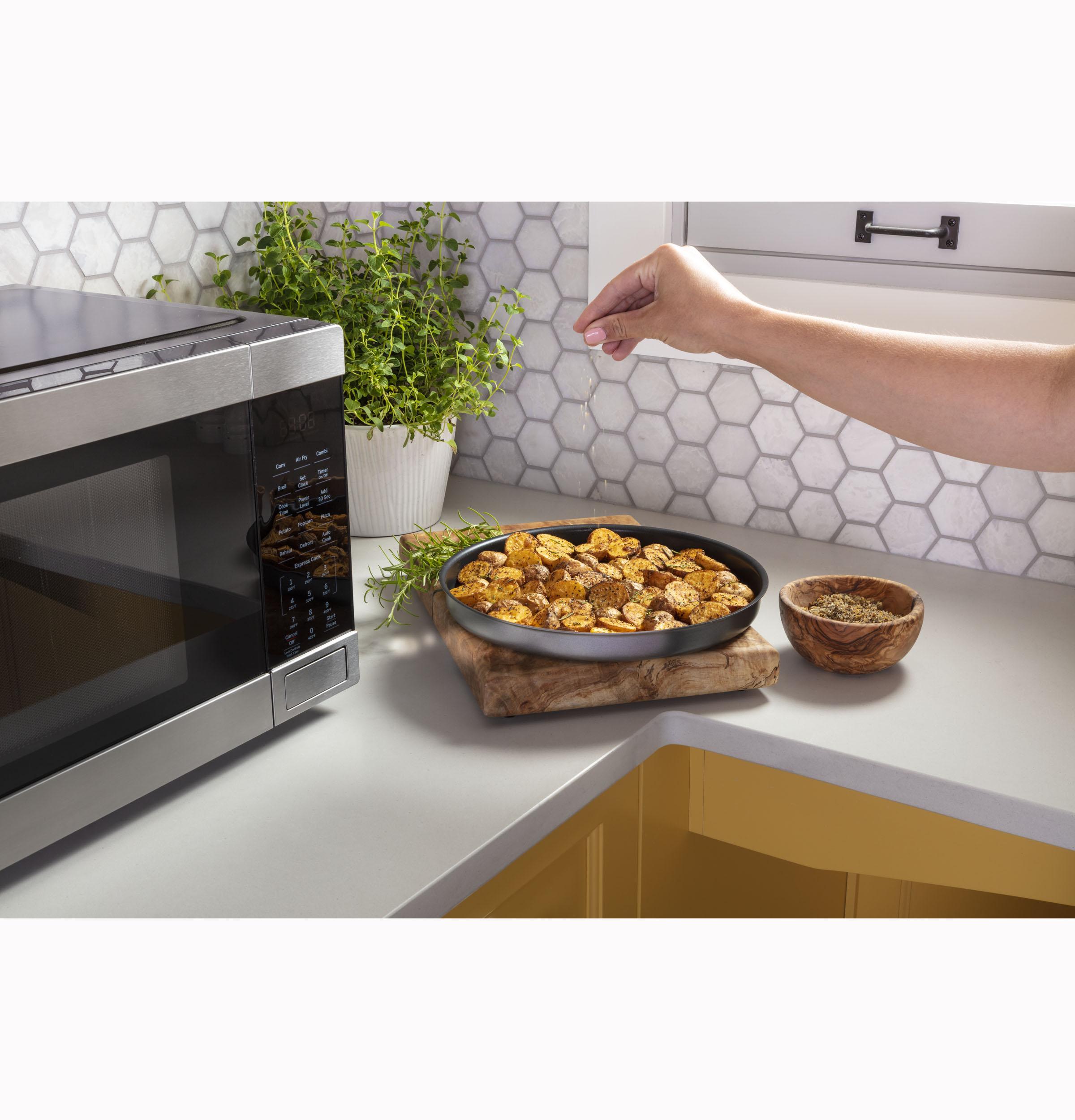 Ge Appliances JES1109RRSS Ge® 1.0 Cu. Ft. Capacity Countertop Convection Microwave Oven With Air Fry