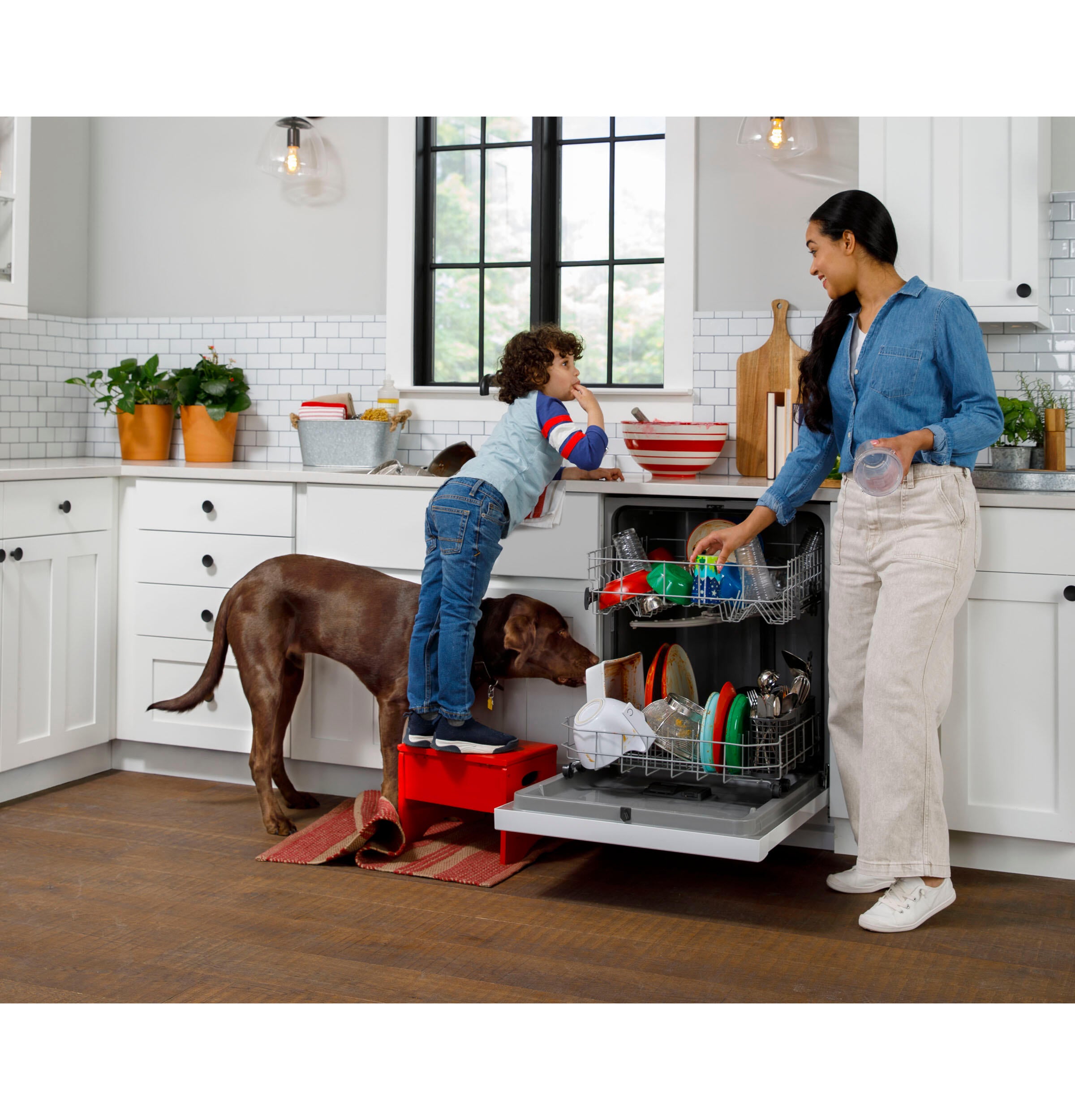 Hotpoint HDF310PGRWW Hotpoint® One Button Dishwasher With Plastic Interior