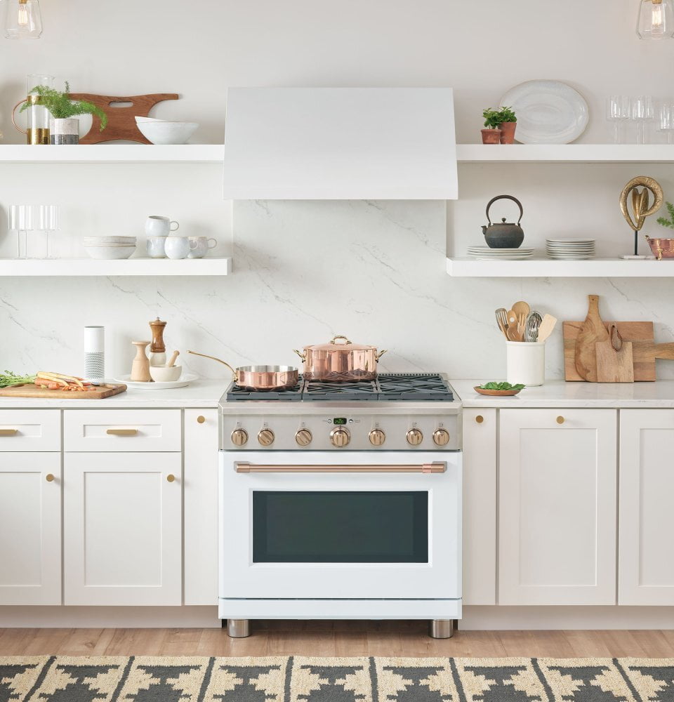 Cafe CGY366P4MW2 Café 36" All-Gas Professional Range With 6 Burners (Natural Gas)