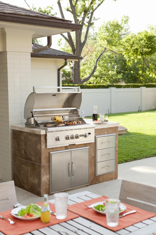 Coyote C3DC Three Drawer Cabinet