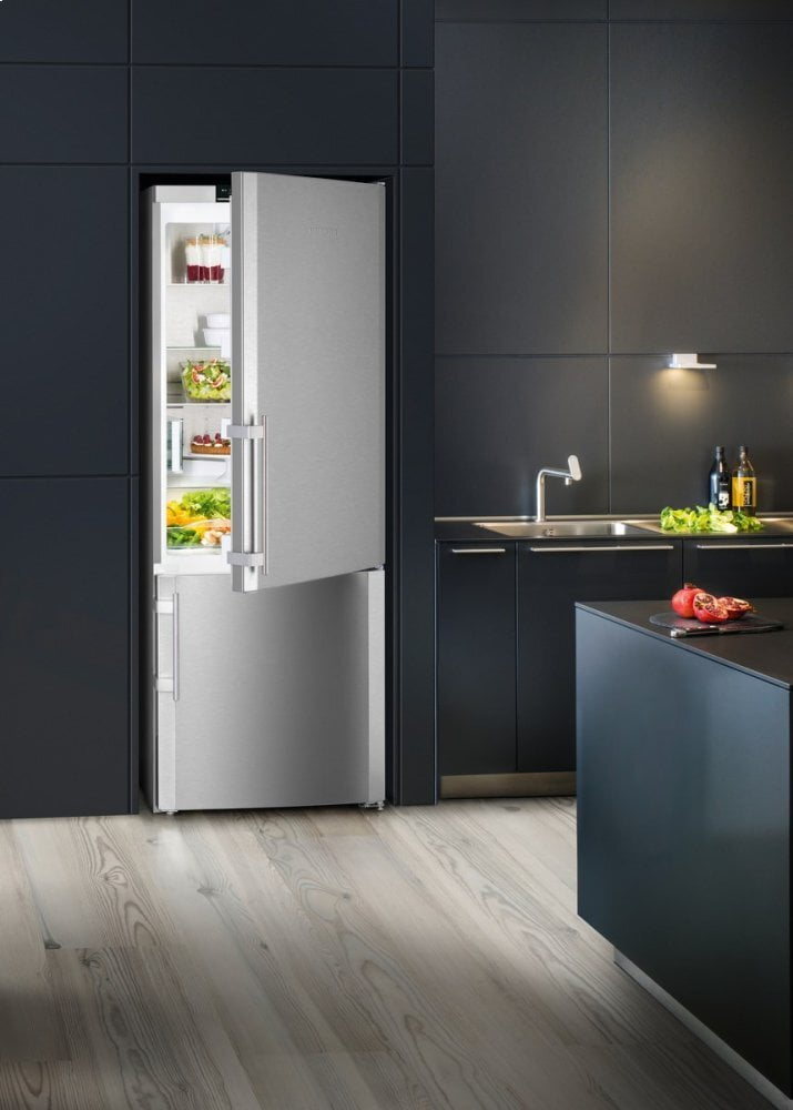 Liebherr CS1640B 30" Fridge-Freezer With Nofrost