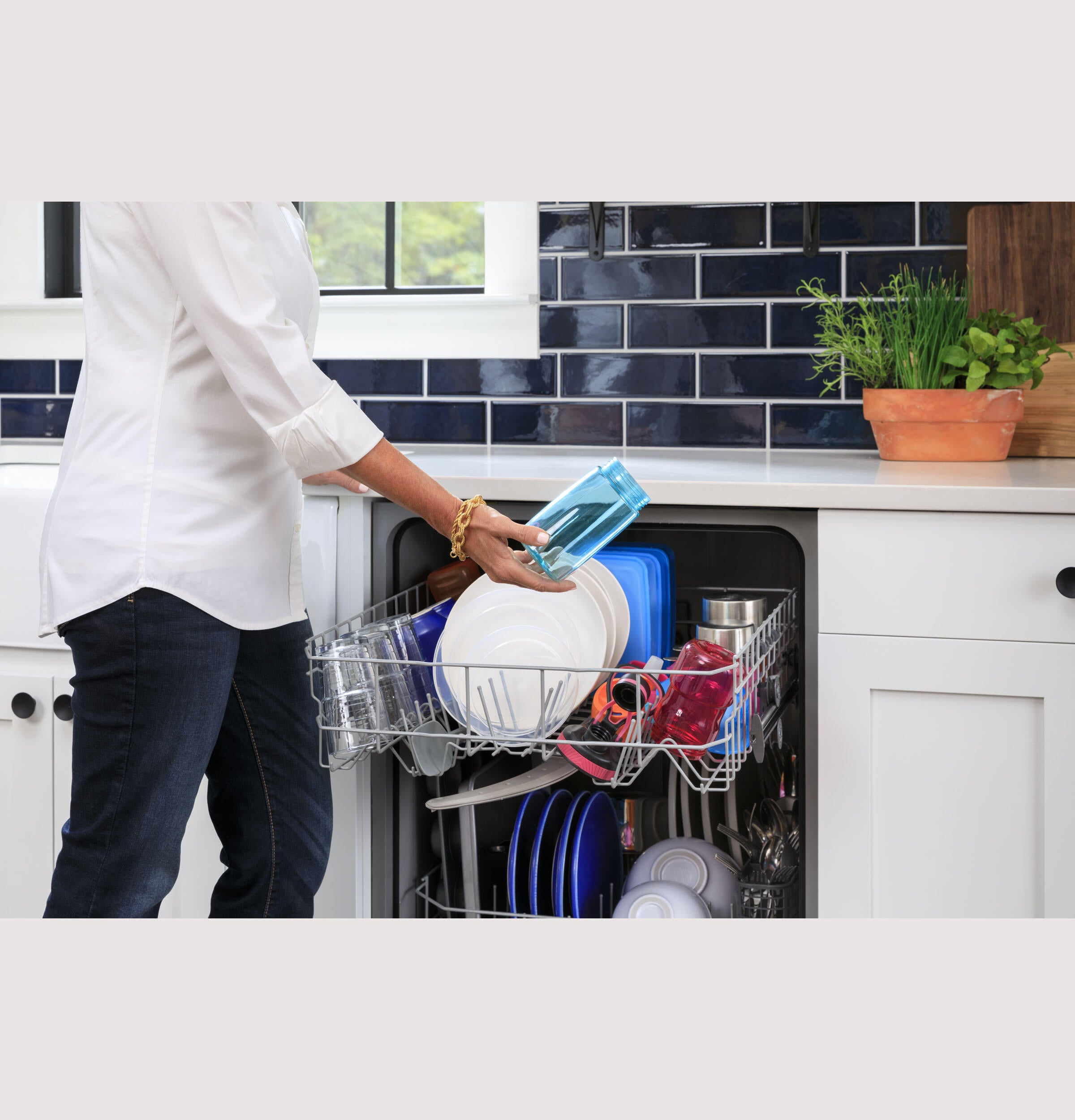 Ge Appliances GDF510PSRSS Ge® Dishwasher With Front Controls