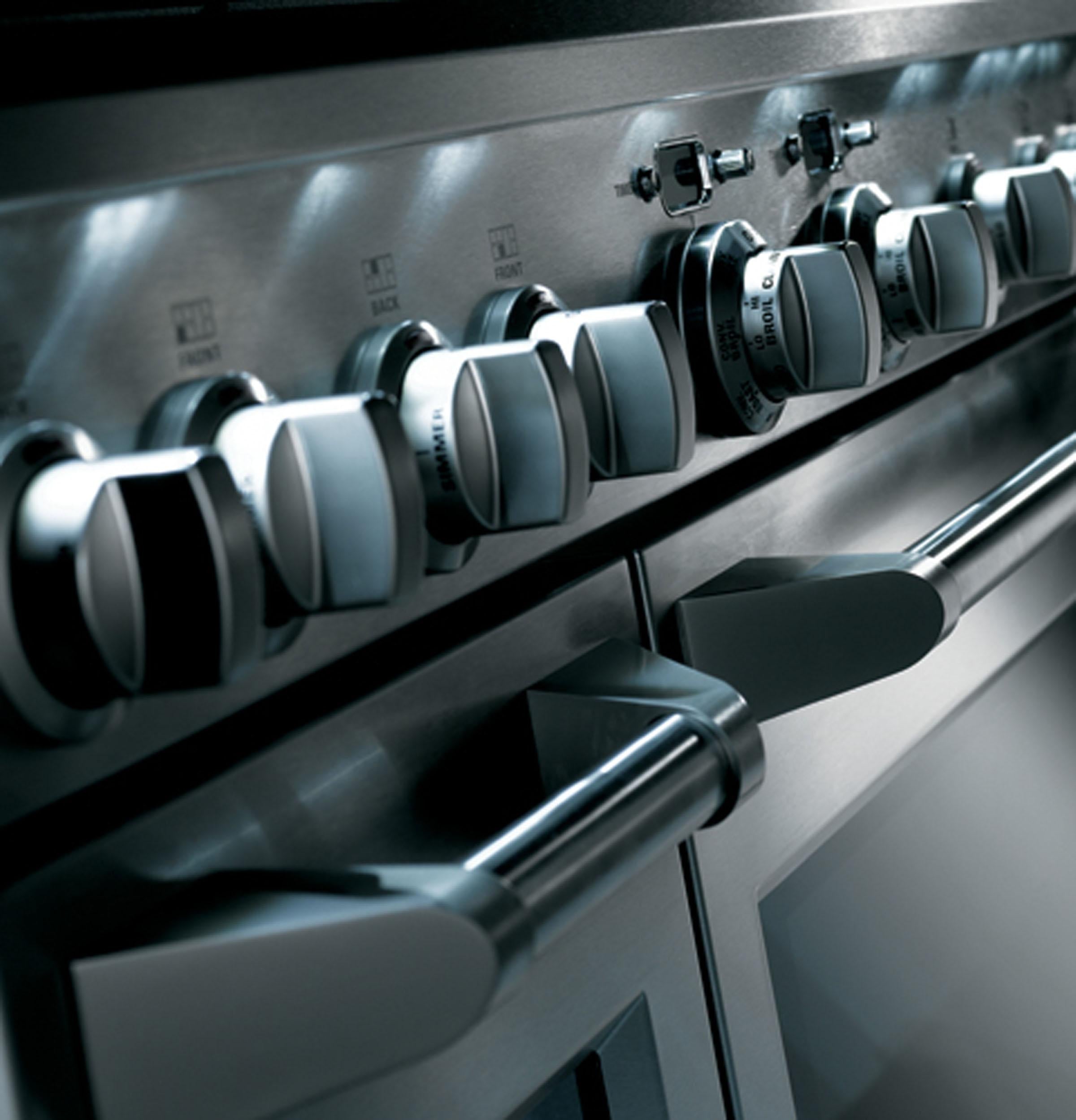 Monogram ZGP304NRSS Monogram 30" All Gas Professional Range With 4 Burners (Natural Gas)
