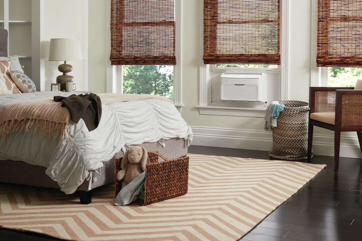 Frigidaire GHWQ123WC1 Frigidaire Gallery 12,000 Btu Inverter Quiet Temp Smart Room Air Conditioner