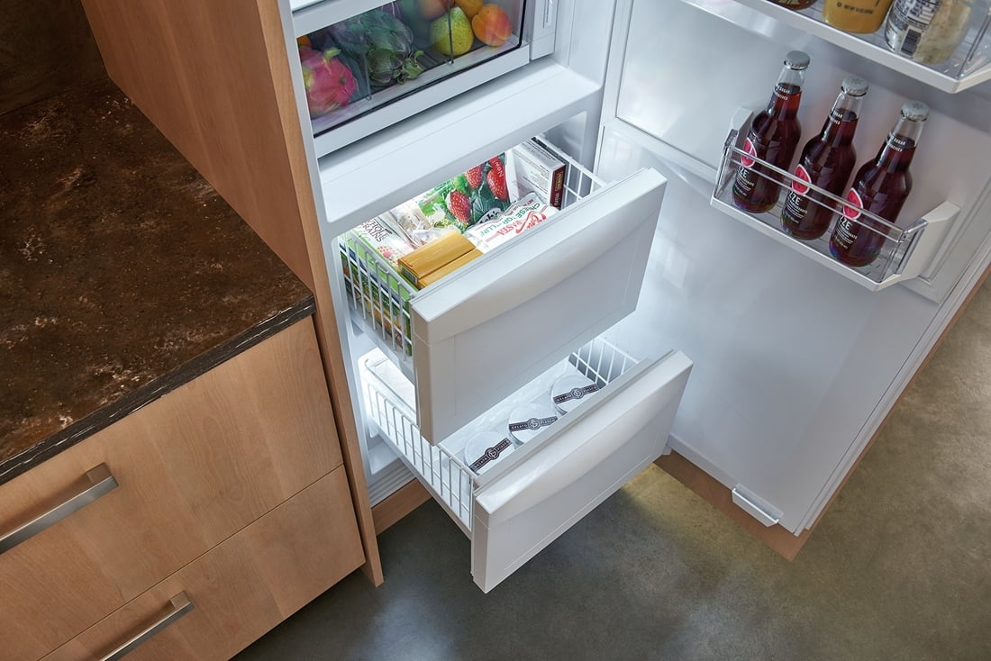 Sub-Zero IC24CILH 24" Designer Column Refrigerator/Freezer With Ice Maker - Panel Ready