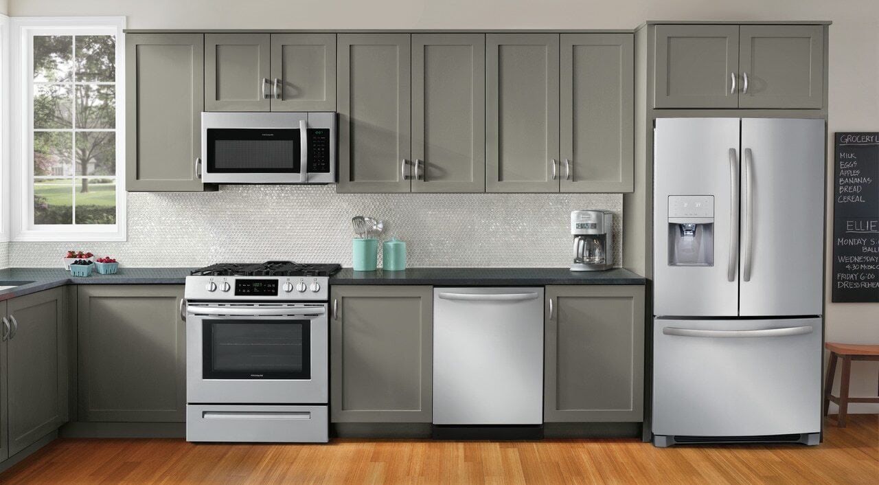 Frigidaire FFMV1745TS Frigidaire 1.7 Cu. Ft. Over-The-Range Microwave