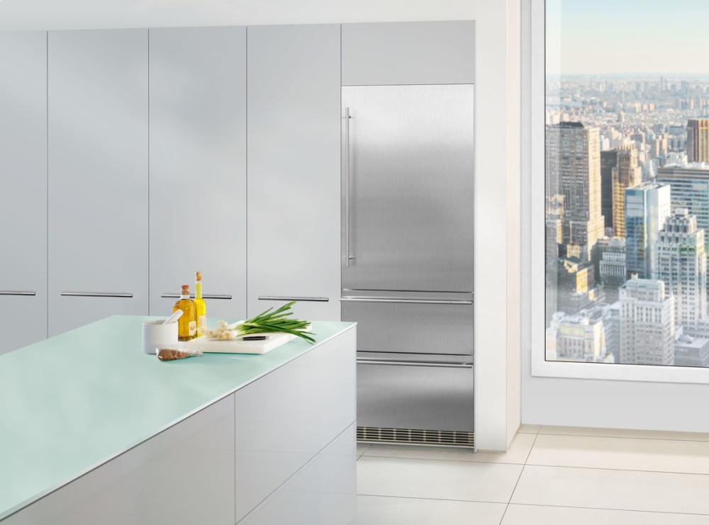 Liebherr HC1540 30" Combined Refrigerator-Freezer With Nofrost For Integrated Use
