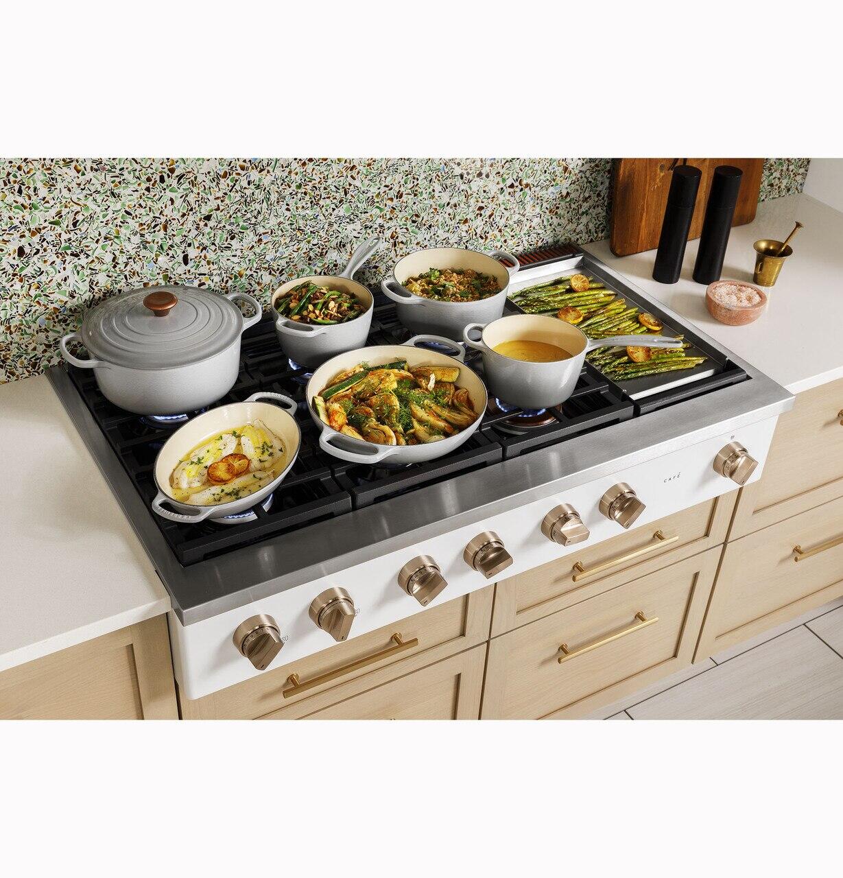 Cafe CGU486P2TS1 Café™ 48" Commercial-Style Gas Rangetop With 6 Burners And Integrated Griddle (Natural Gas)