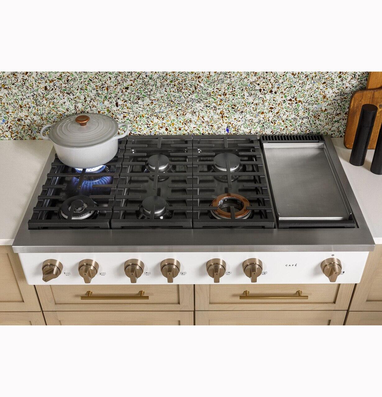 Cafe CGU486P2TS1 Café™ 48" Commercial-Style Gas Rangetop With 6 Burners And Integrated Griddle (Natural Gas)