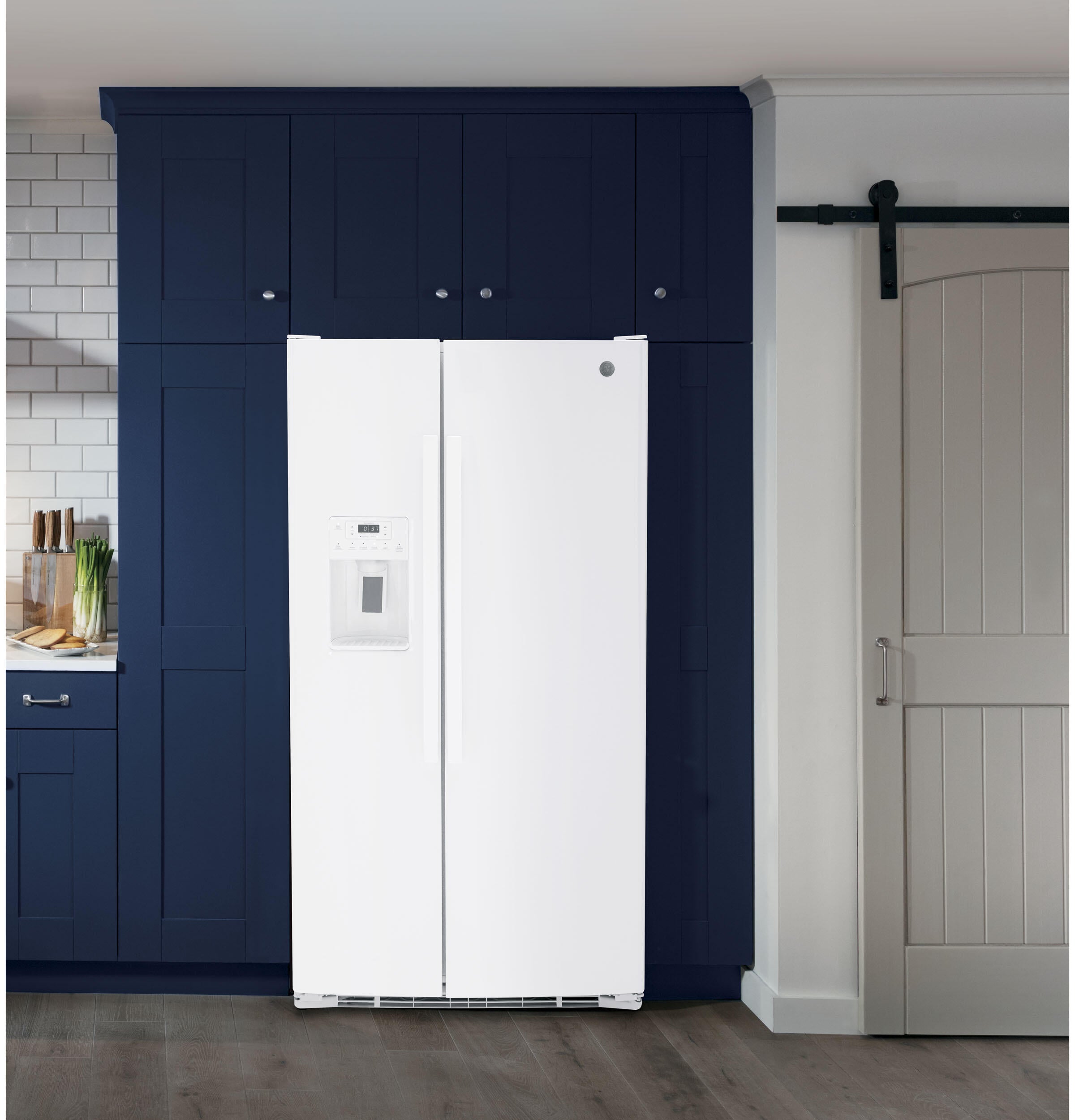 Ge Appliances GSS25GGPWW Ge® 25.3 Cu. Ft. Side-By-Side Refrigerator