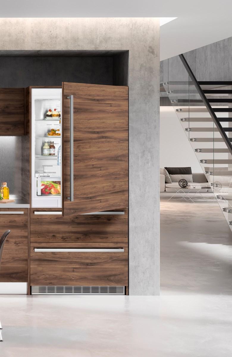 Liebherr HCB2090 Combined Refrigerator-Freezer With Biofresh And Nofrost For Integrated Use