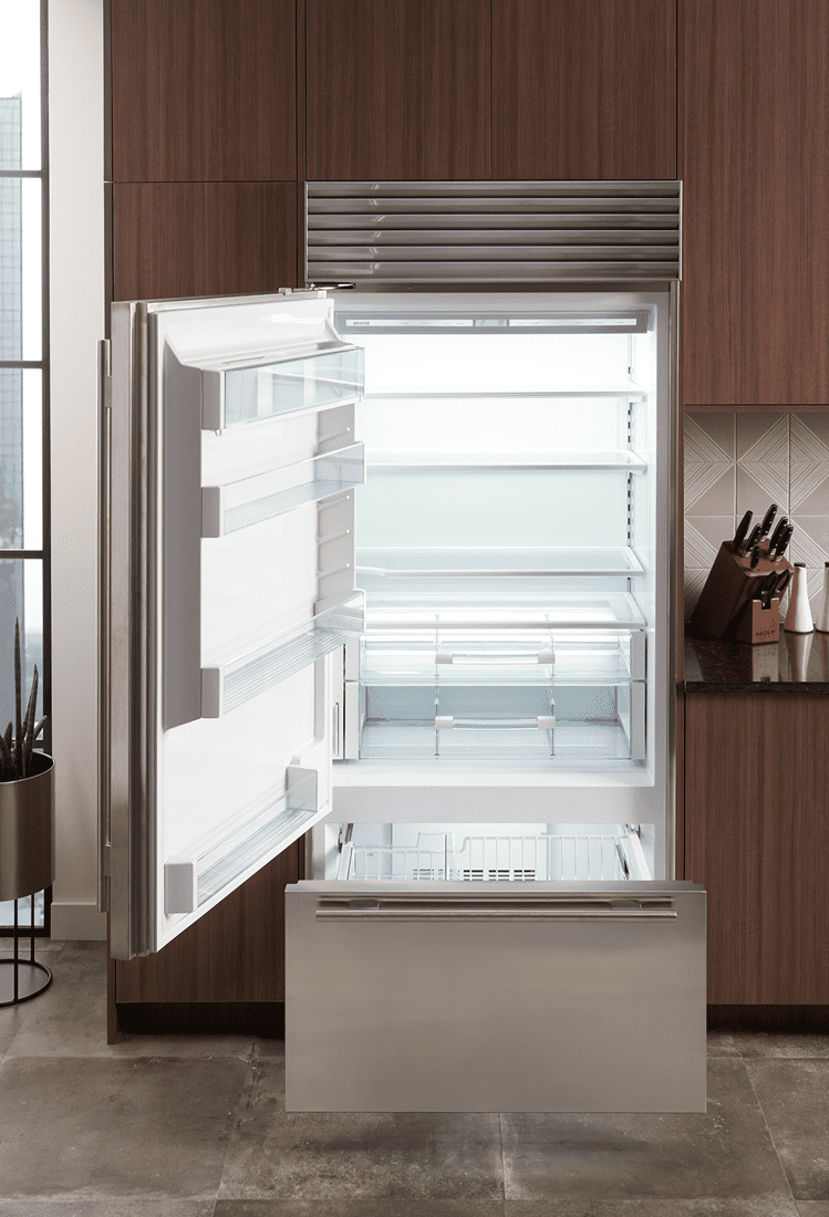 Sub-Zero BI36UIDSTHLH 36" Classic Over-And-Under Refrigerator/Freezer With Internal Dispenser