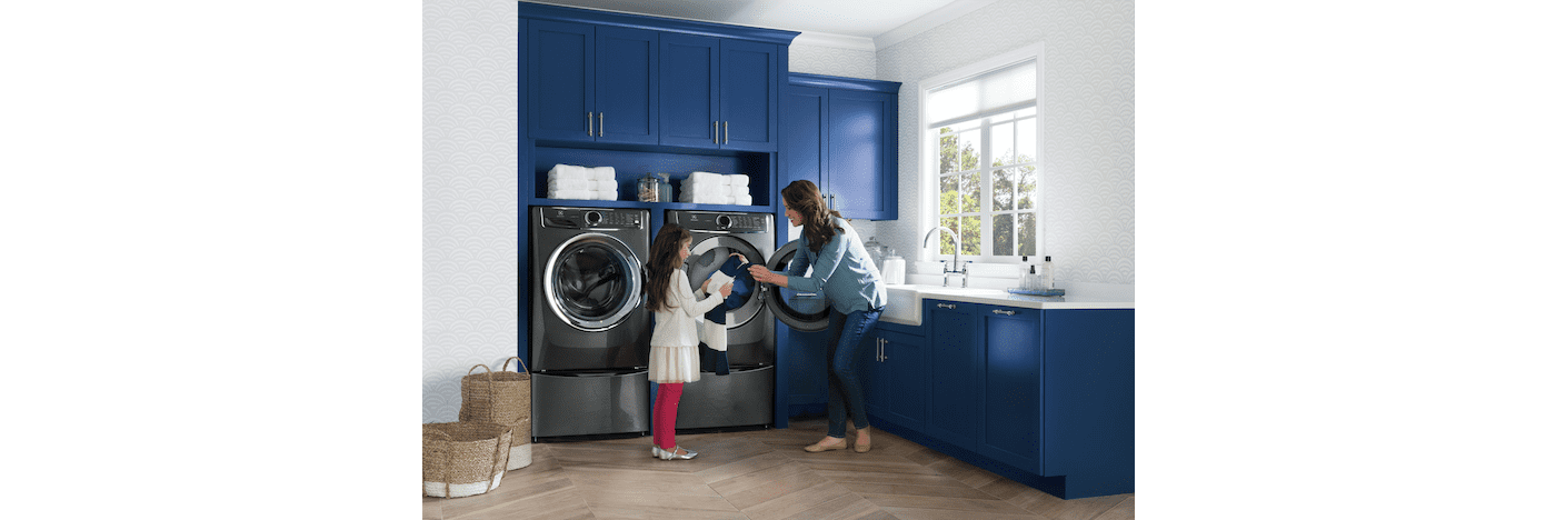 Electrolux EFMG527UTT Front Load Perfect Steam™ Gas Dryer With Luxcare® Dry And Instant Refresh - 8.0 Cu. Ft.