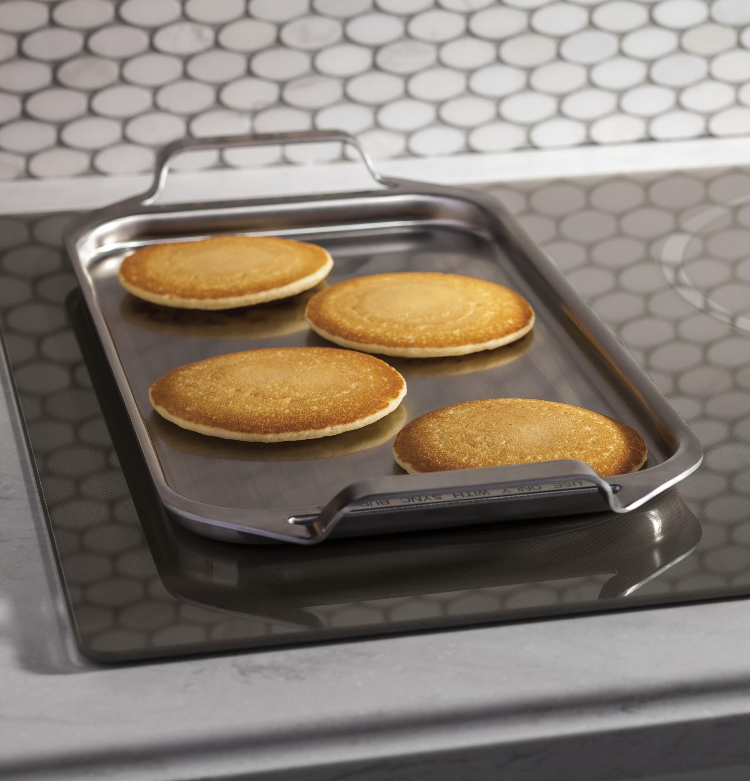 Monogram ZHU36RSJSS Monogram 36" Induction Cooktop