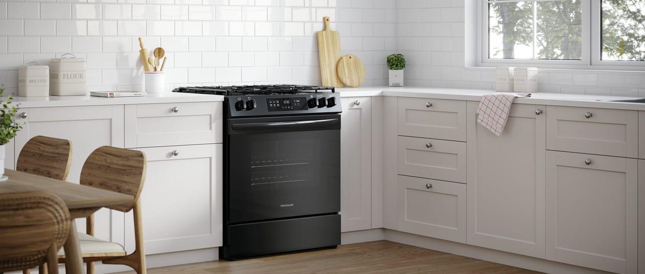 Frigidaire FCFG3062AB Frigidaire 30" Front Control Gas Range With Quick Boil