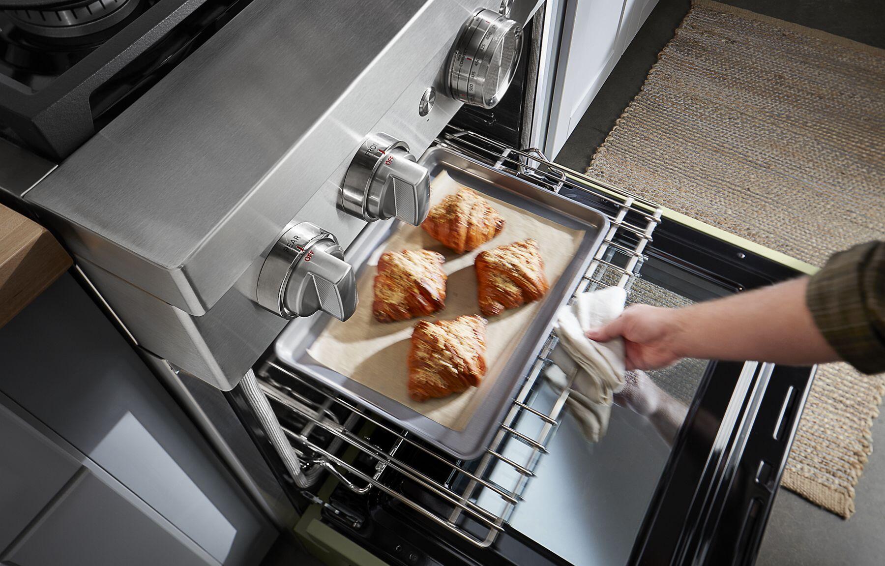 Kitchenaid KFDC500JAV Kitchenaid® 30'' Smart Commercial-Style Dual Fuel Range With 4 Burners - Avocado Cream