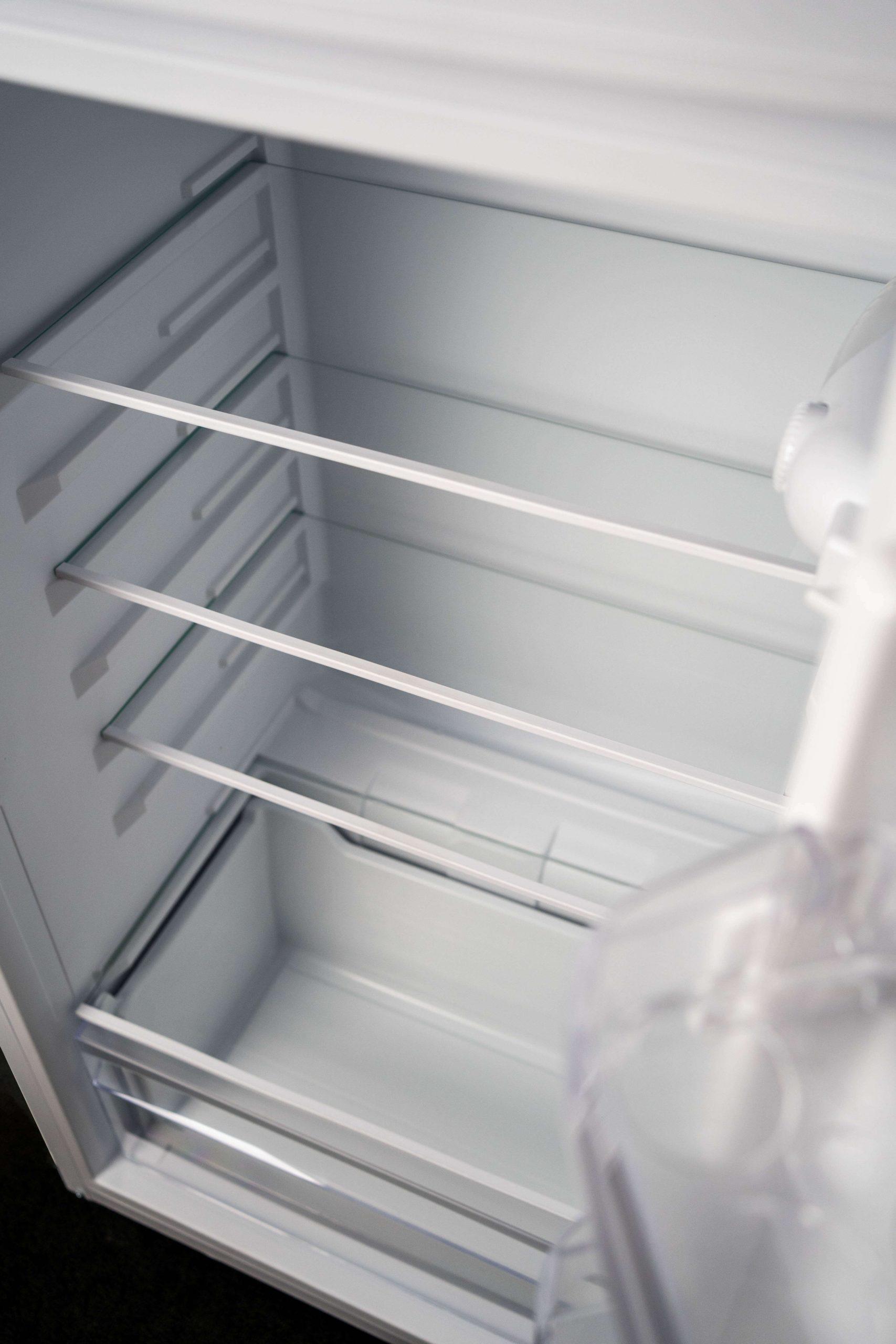 Danby DPF074V1WDB6 Danby 7.4 Cu Ft Top Mount Refrigerator