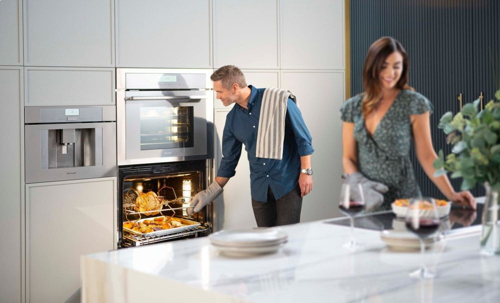 Thermador MED302WS 30-Inch Masterpiece® Double Wall Oven