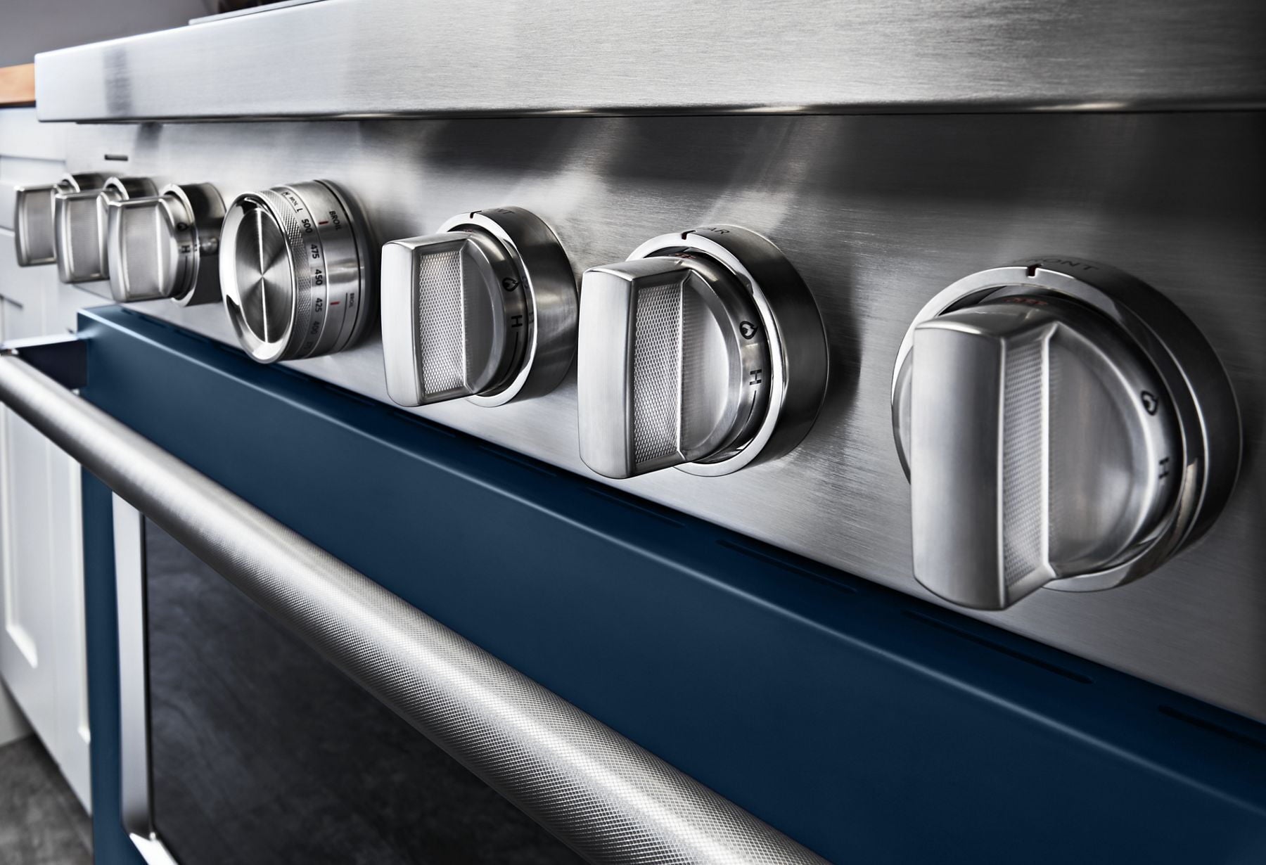 Kitchenaid KFDC506JIB Kitchenaid® 36'' Smart Commercial-Style Dual Fuel Range With 6 Burners - Ink Blue