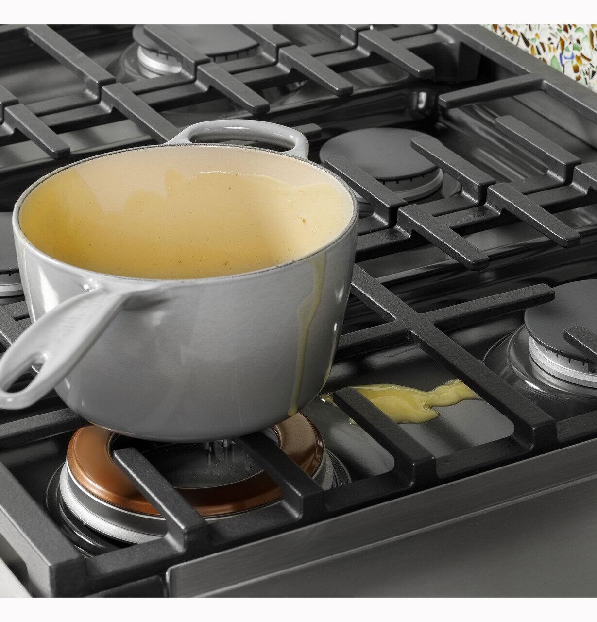 Cafe CGU486P2TS1 Café™ 48" Commercial-Style Gas Rangetop With 6 Burners And Integrated Griddle (Natural Gas)
