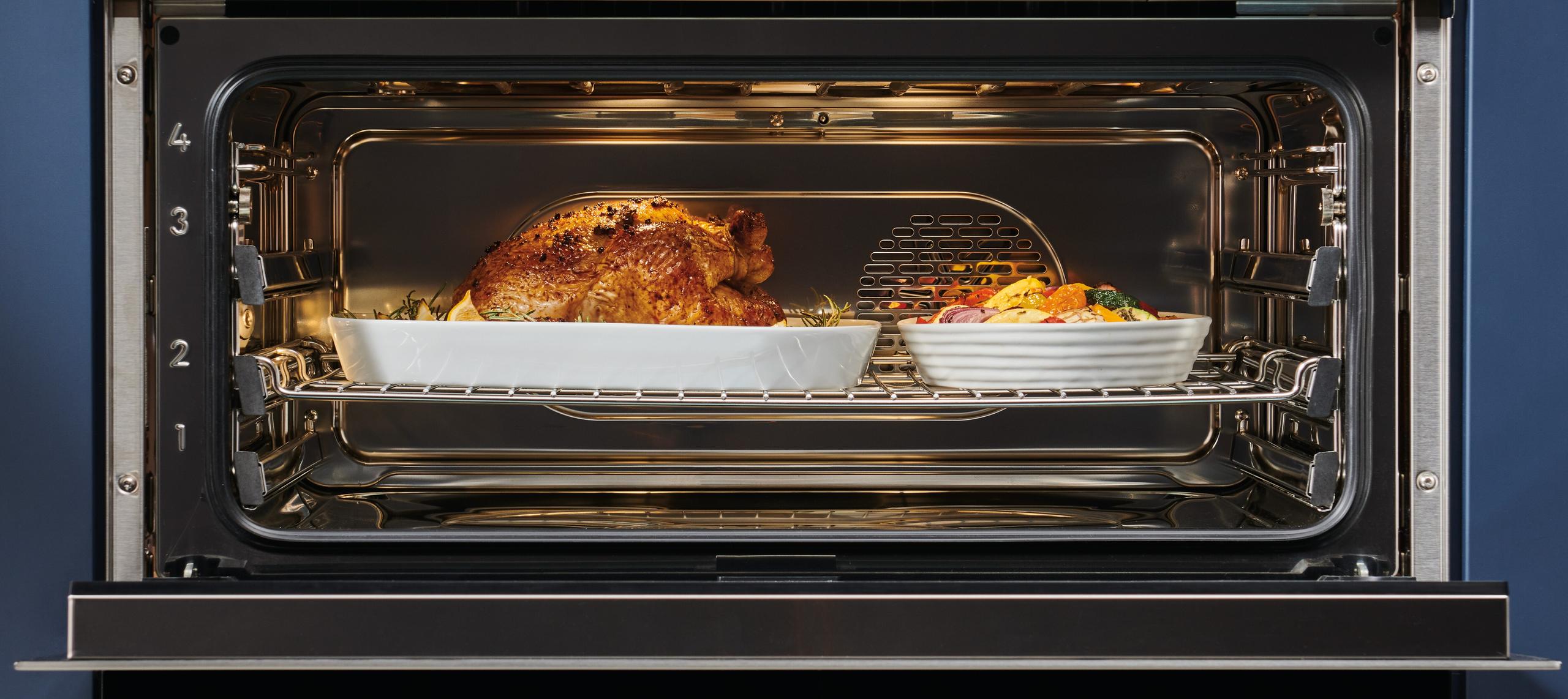 Wolf CSOP3050TMSTT 30" M Series Transitional Convection Steam Oven - Plumbed