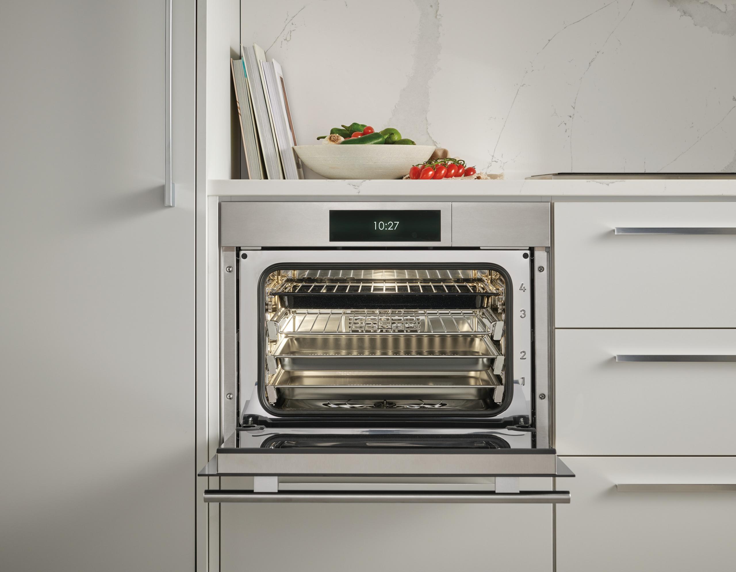 Wolf CSOP2450TEST 24" E Series Transitional Convection Steam Oven - Plumbed