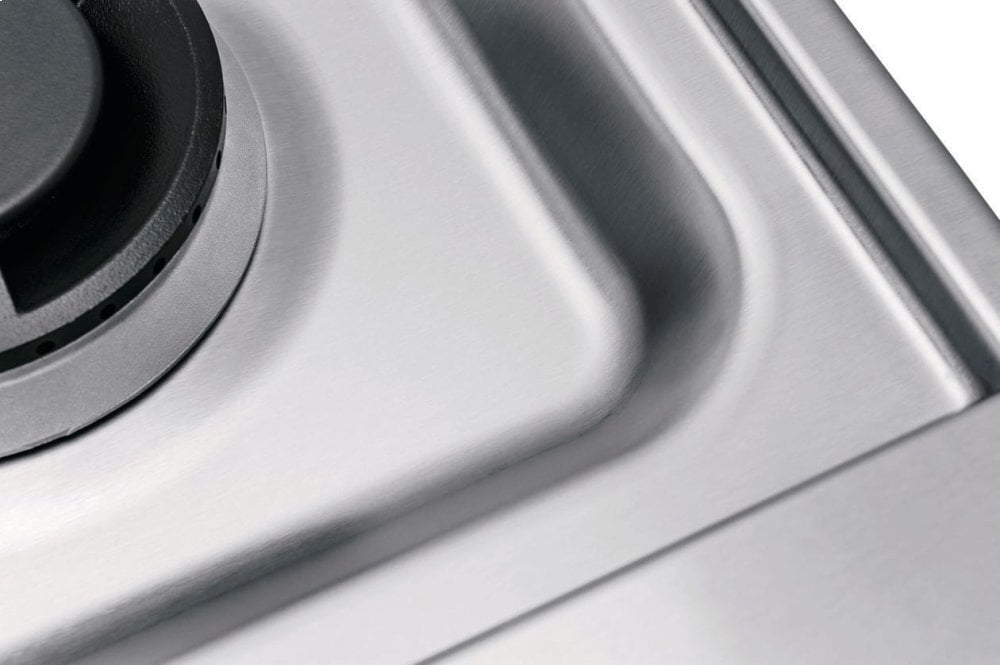Electrolux EI30GF45QS 30'' Gas Front Control Freestanding Range