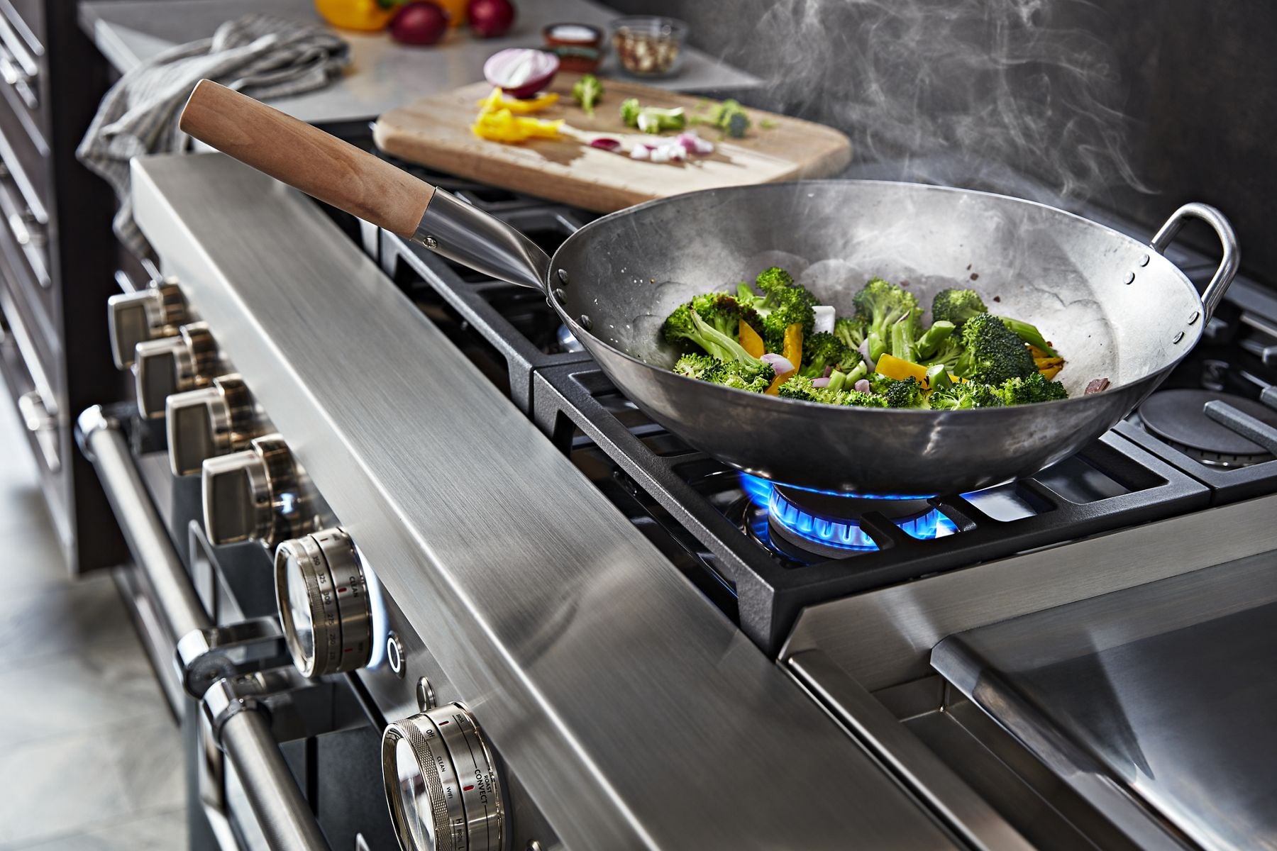 Kitchenaid KFDC558JBK Kitchenaid® 48'' Smart Commercial-Style Dual Fuel Range With Griddle - Imperial Black