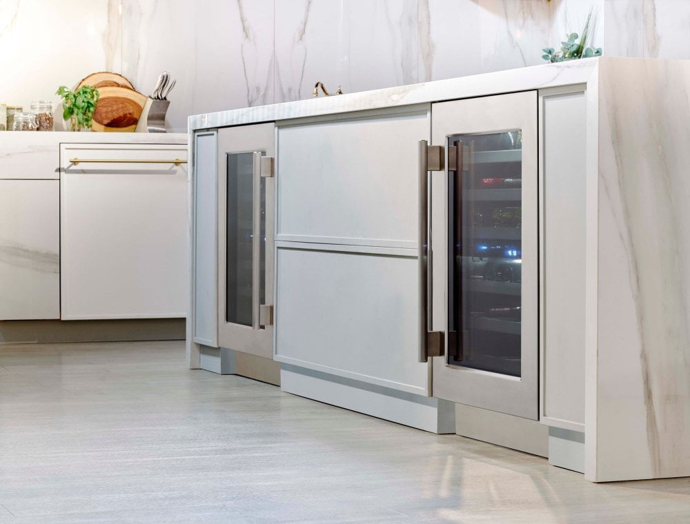 Thermador T24UW920RS 24-Inch Under-Counter Wine Reserve With Glass Door