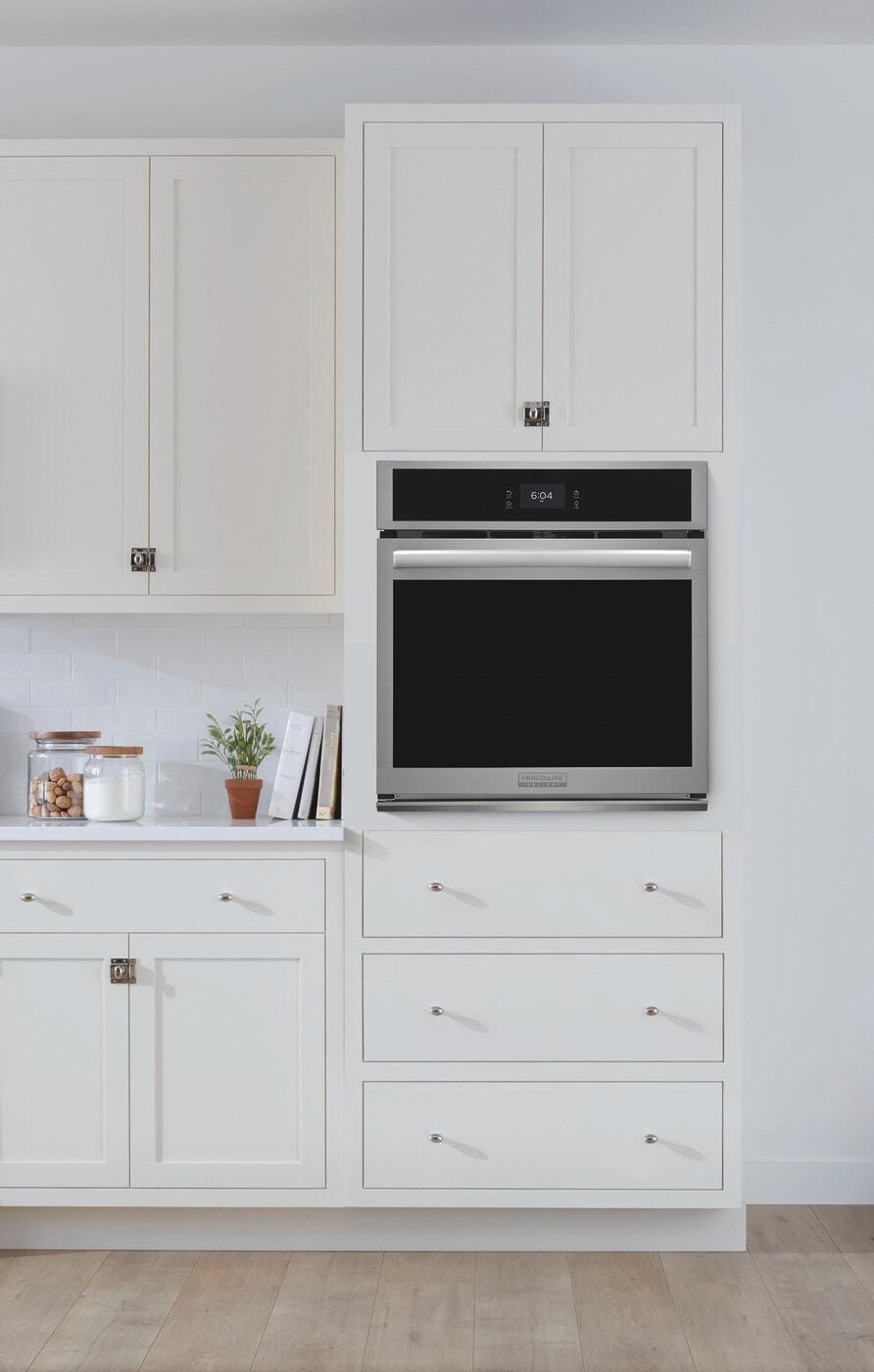 Frigidaire GCWS2767AF Frigidaire Gallery 27'' Single Electric Wall Oven With Total Convection