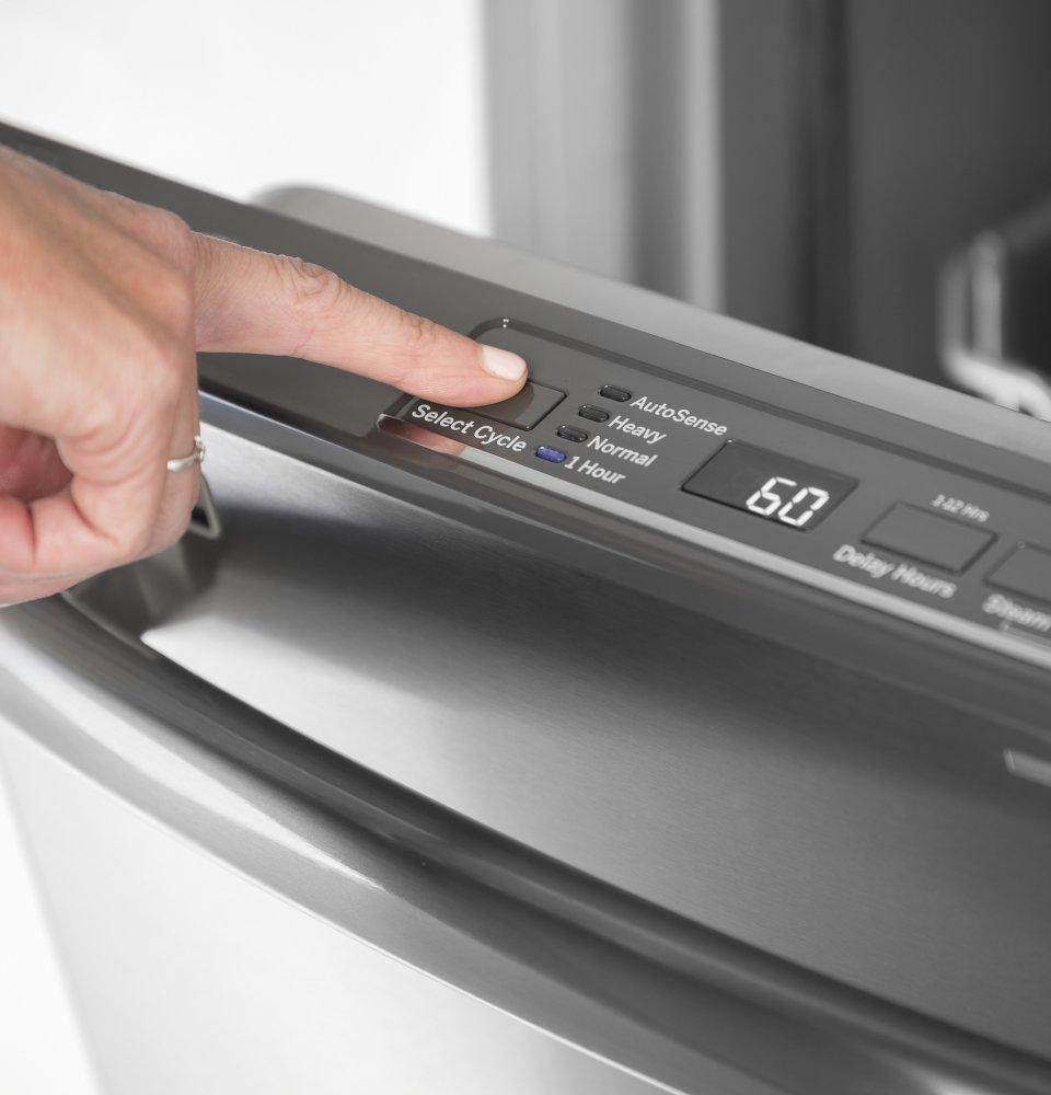 Ge Appliances GDT530PGPBB Ge® Top Control With Plastic Interior Dishwasher With Sanitize Cycle & Dry Boost